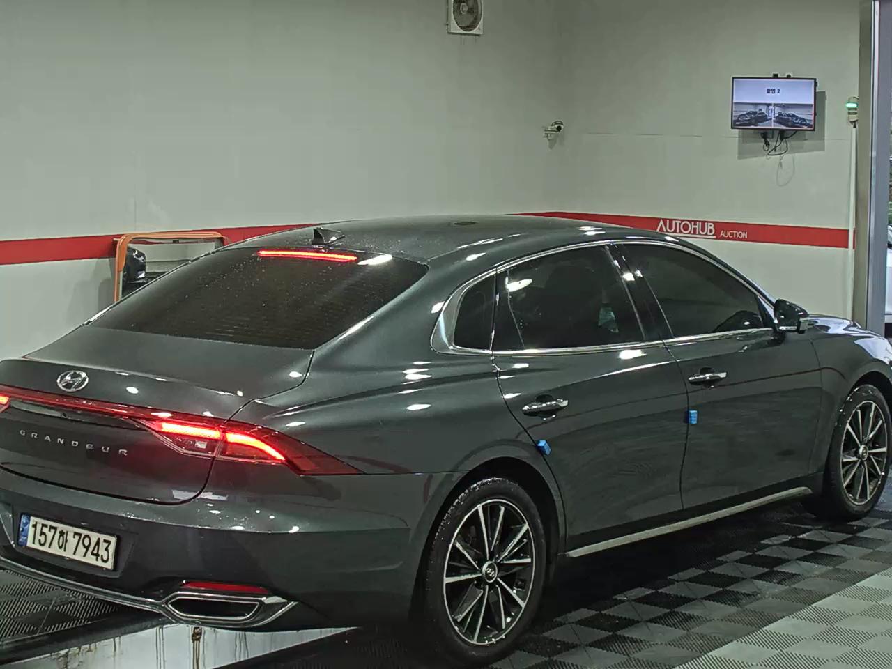 صورة إضافية