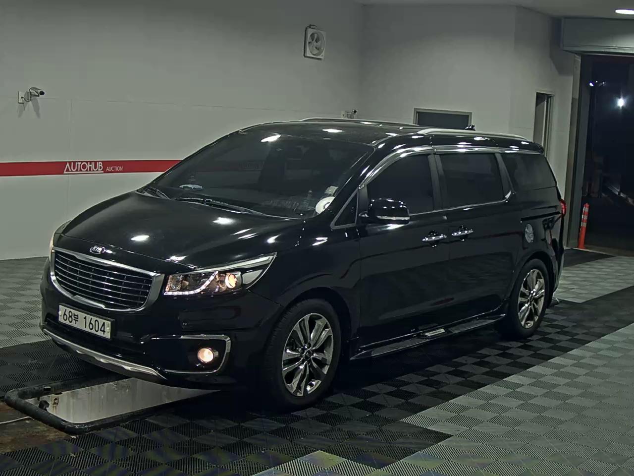 Kia Carnival