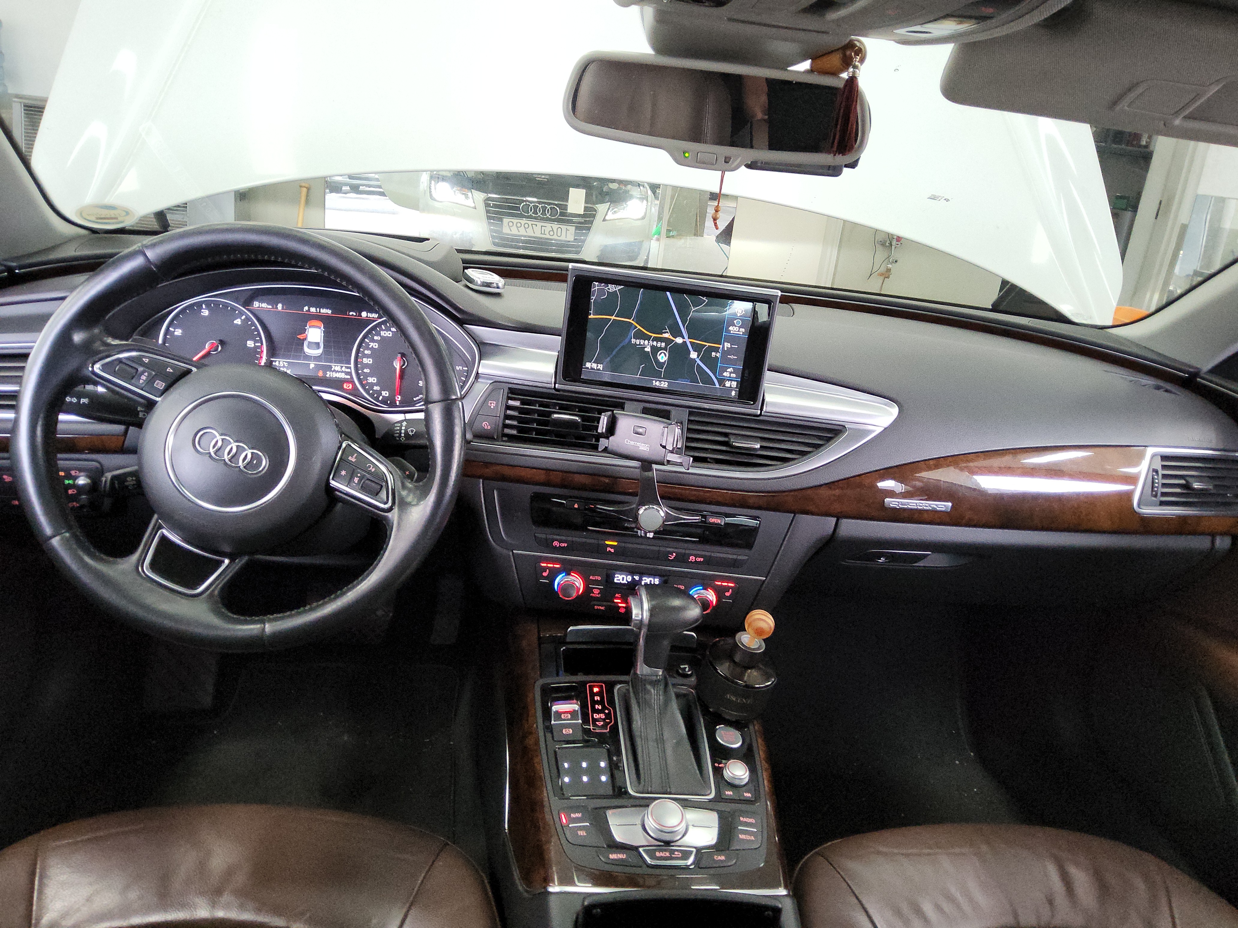 صورة إضافية