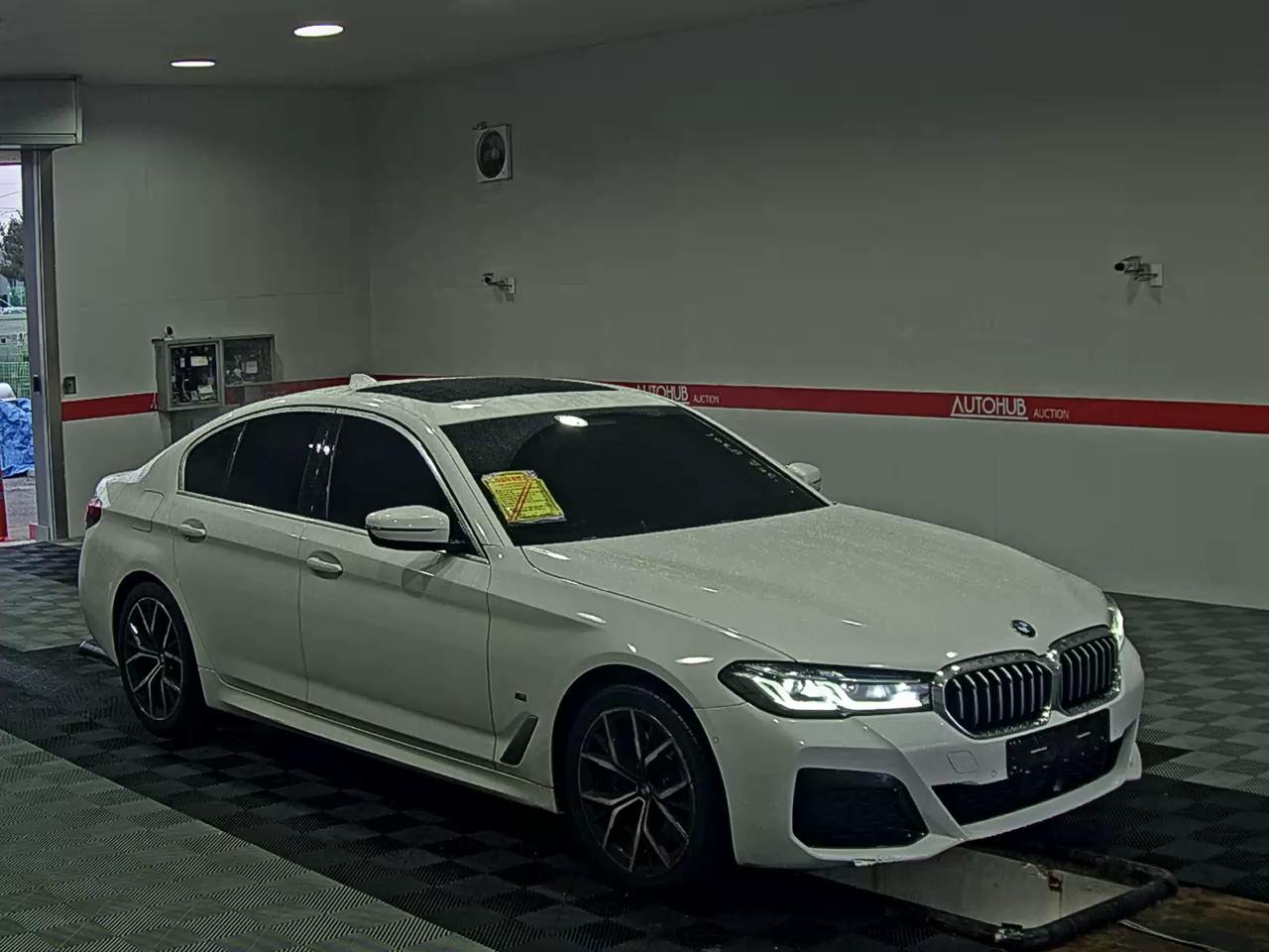 2023 - BMW M5