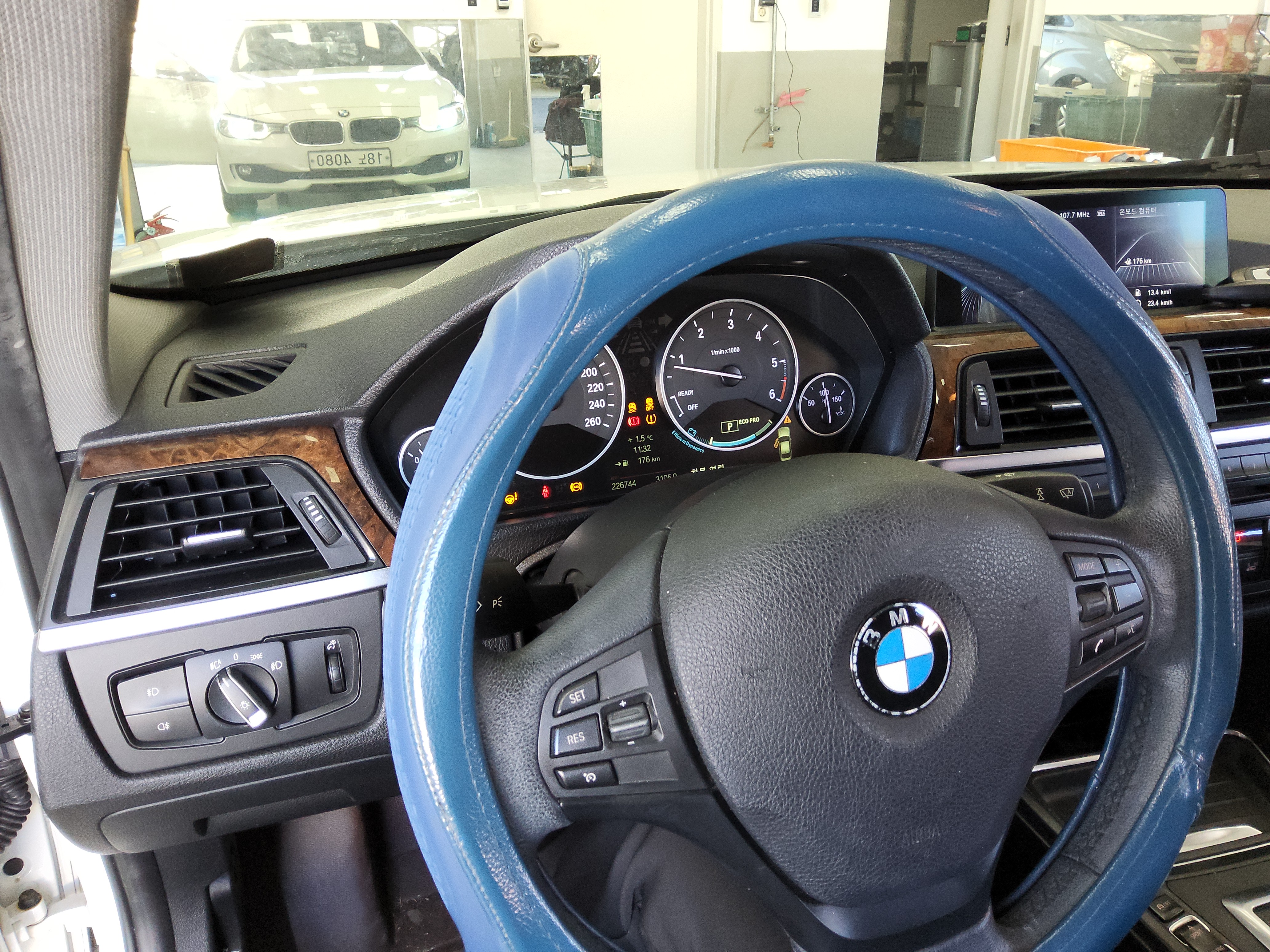 صورة إضافية