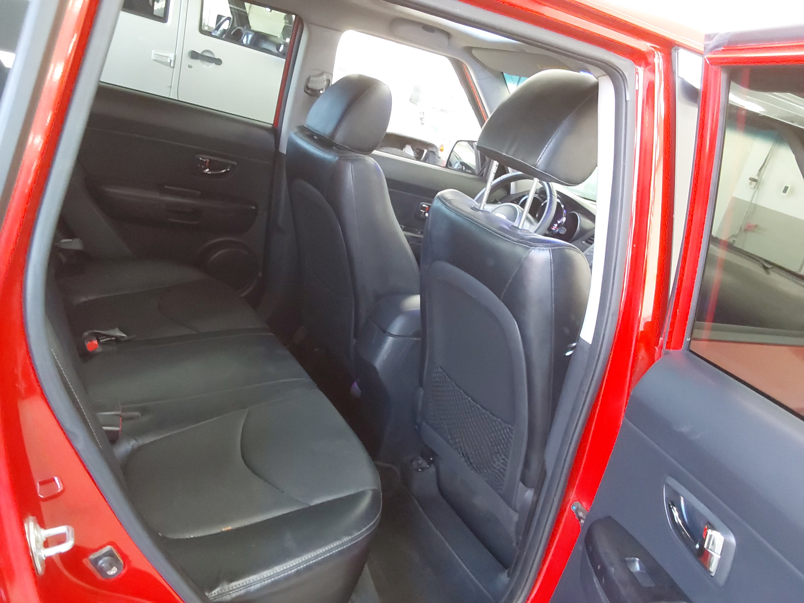 صورة إضافية