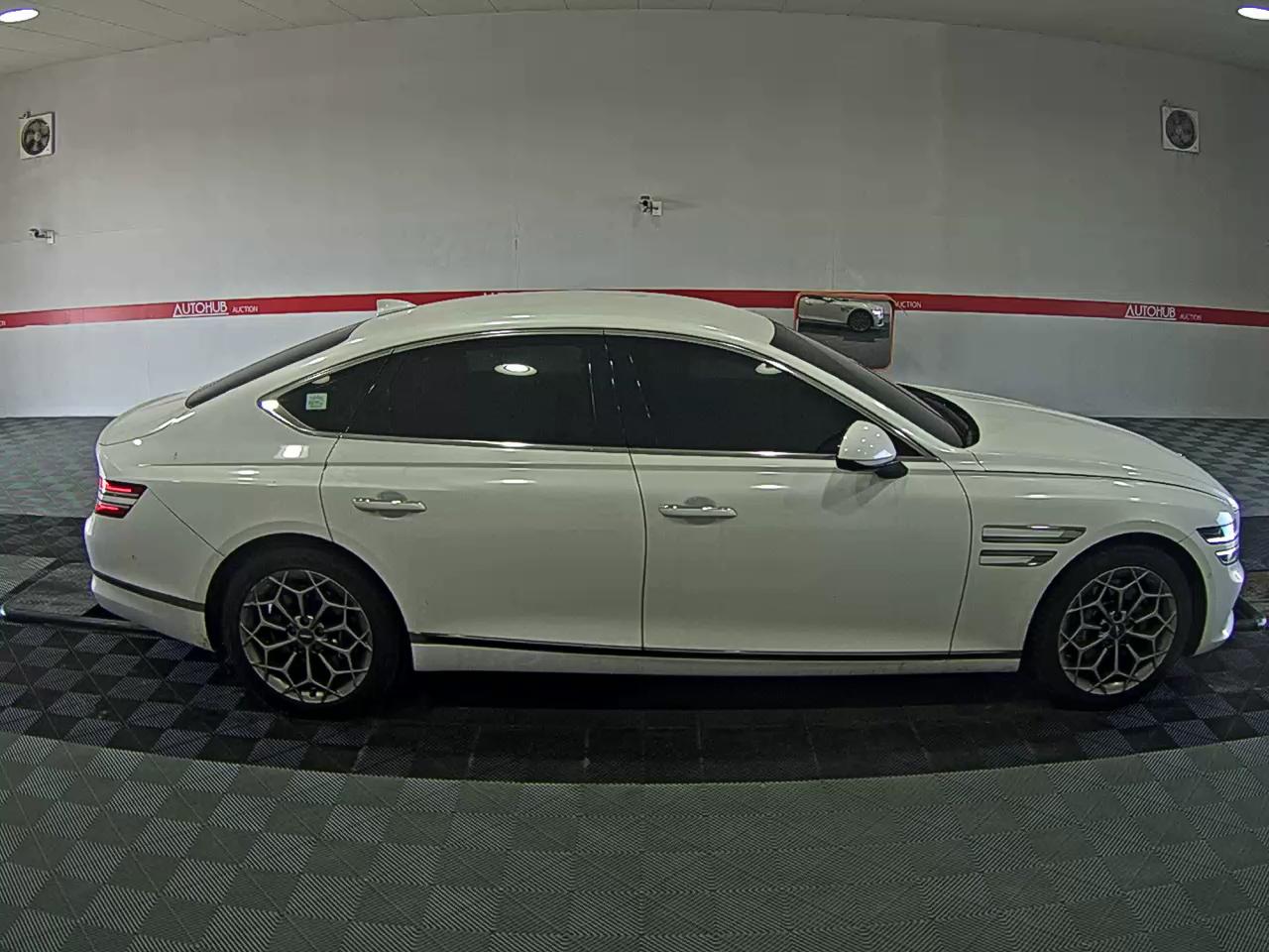 صورة إضافية