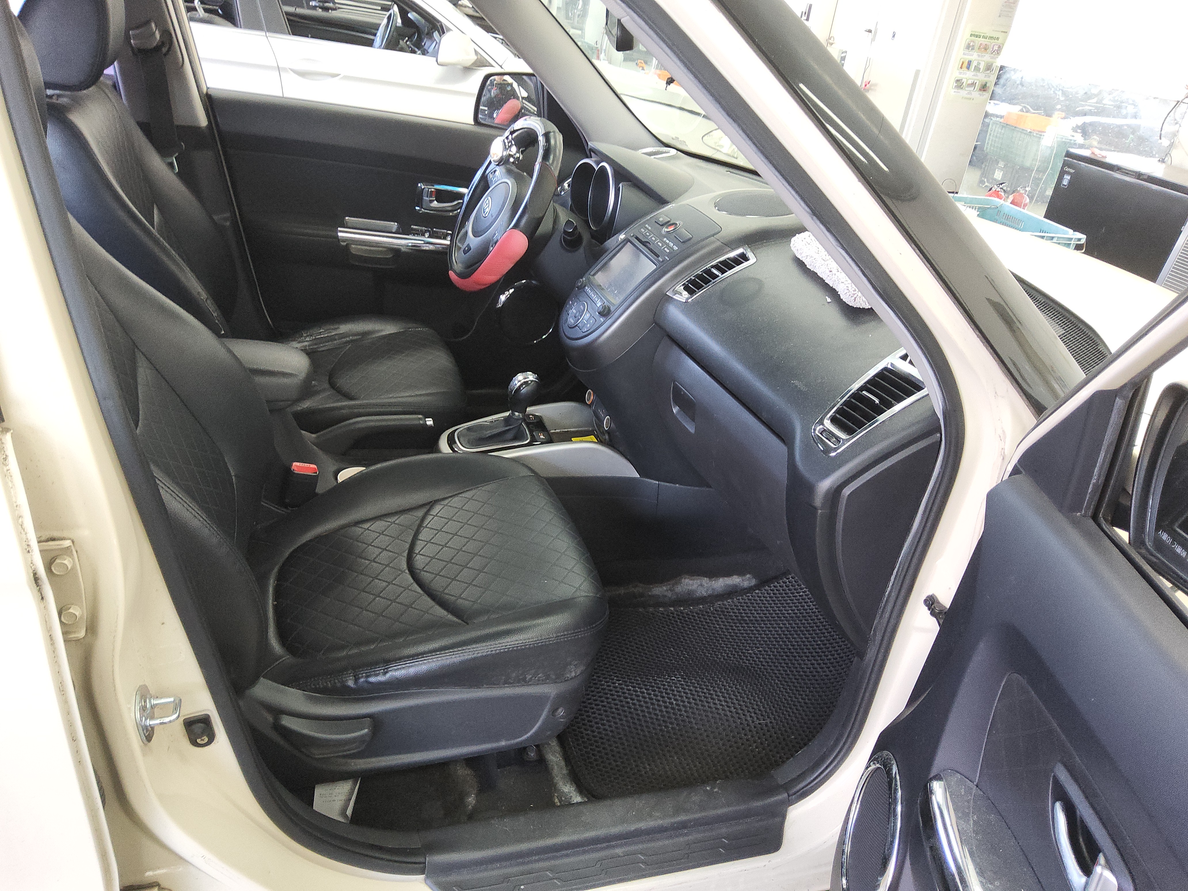 صورة إضافية