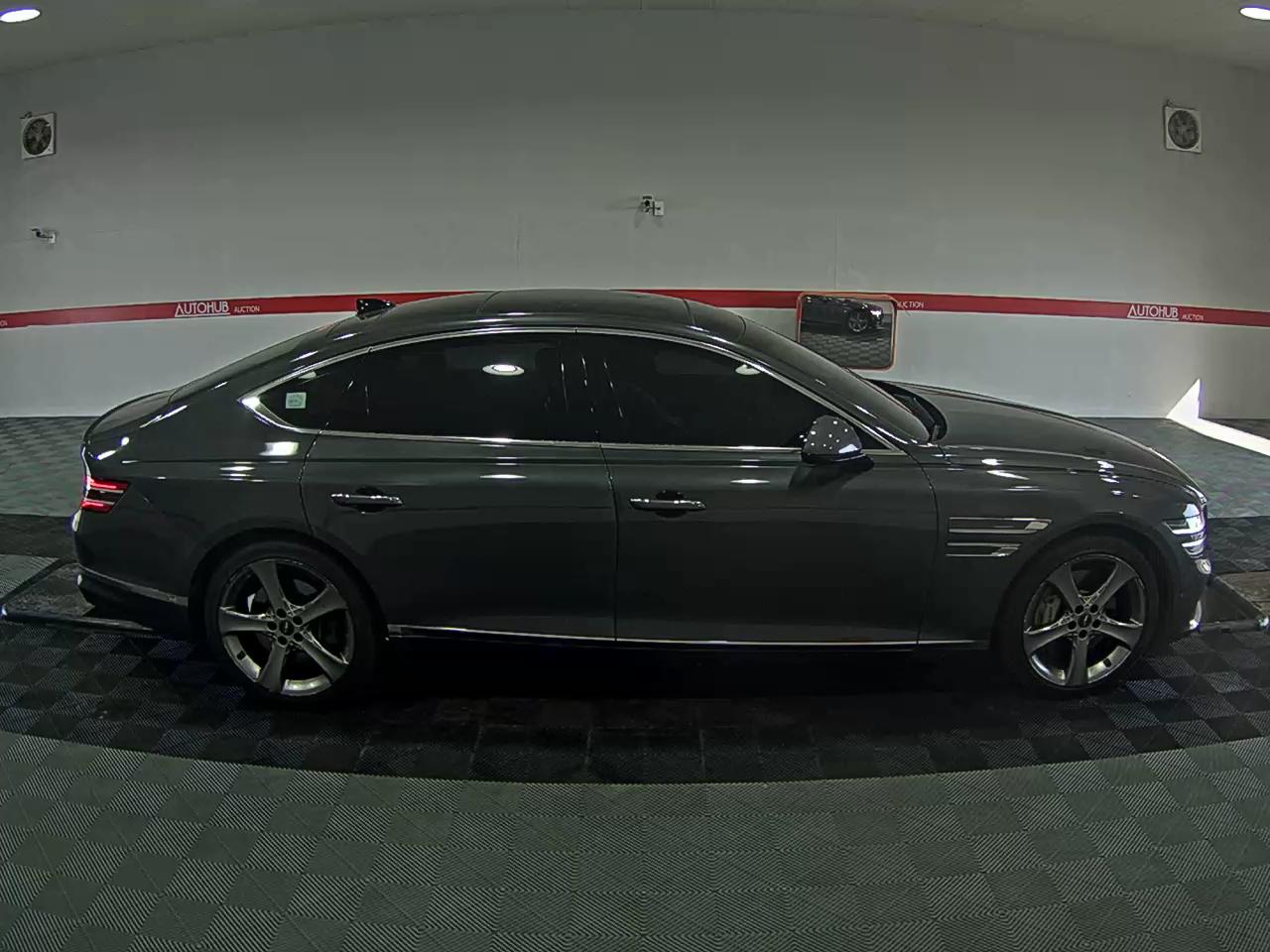 صورة إضافية