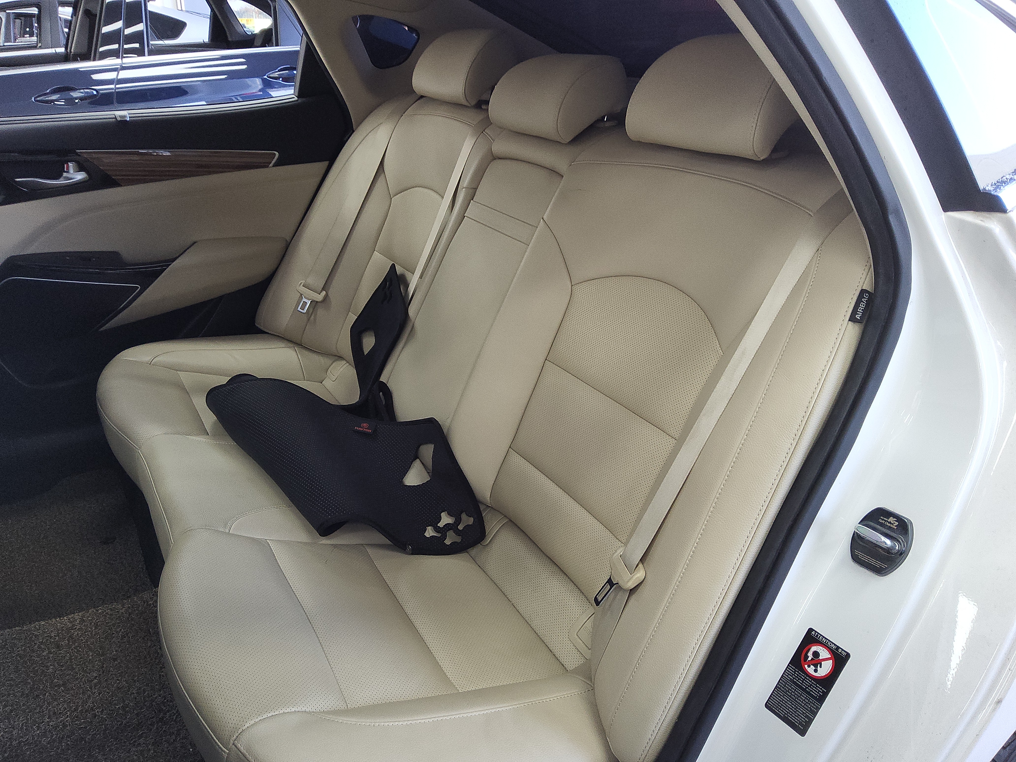 صورة إضافية