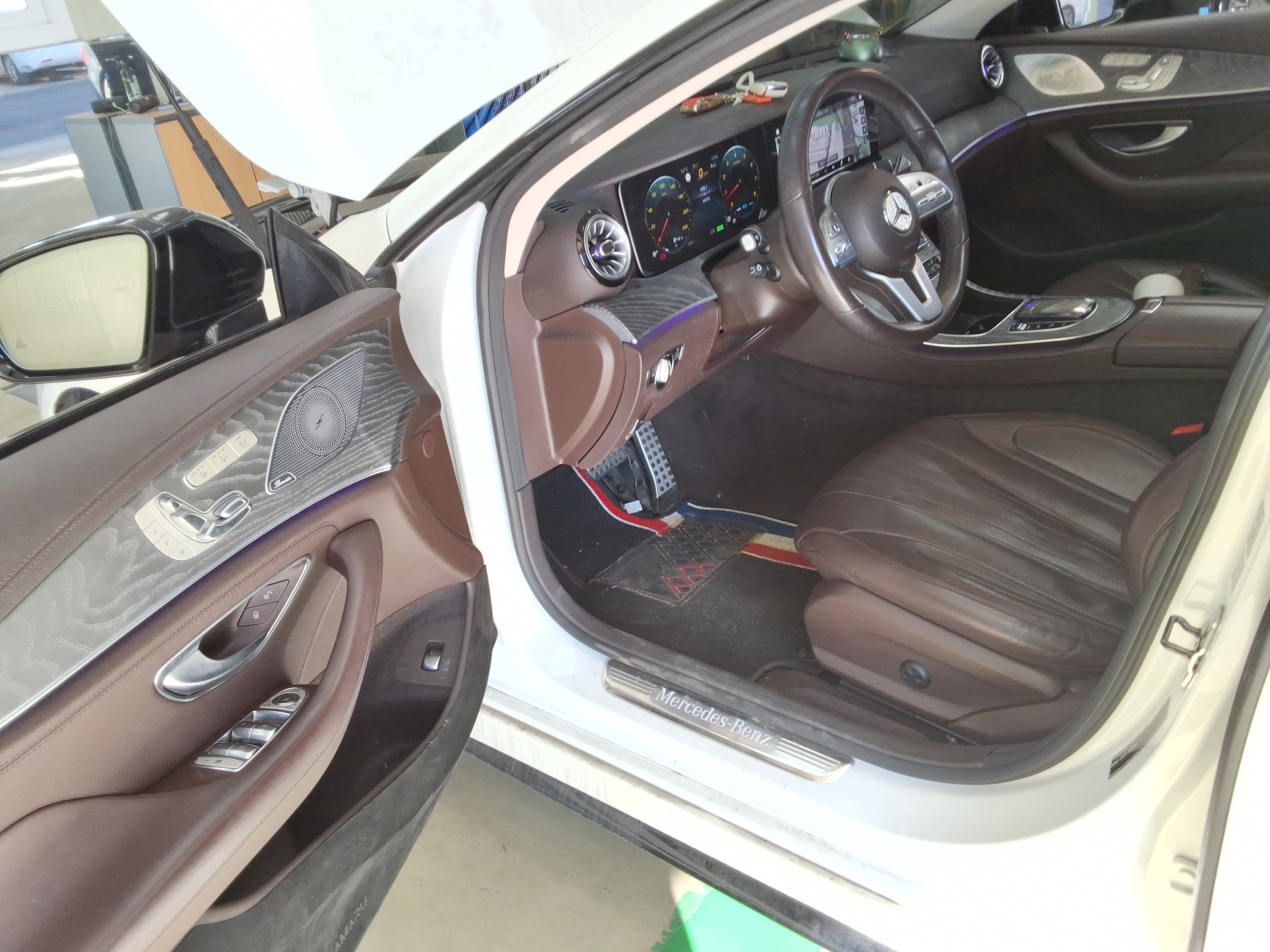 صورة إضافية