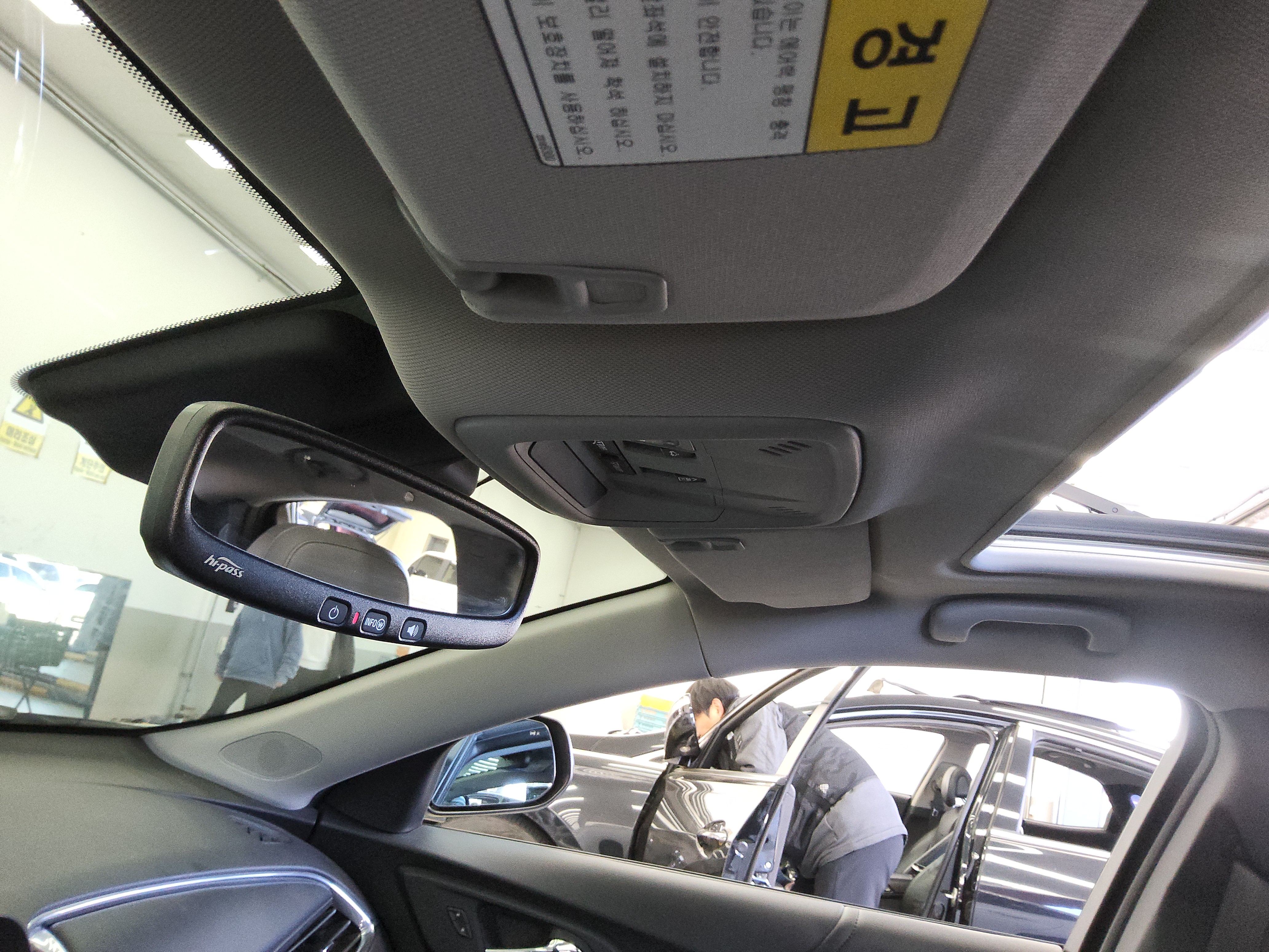 صورة إضافية