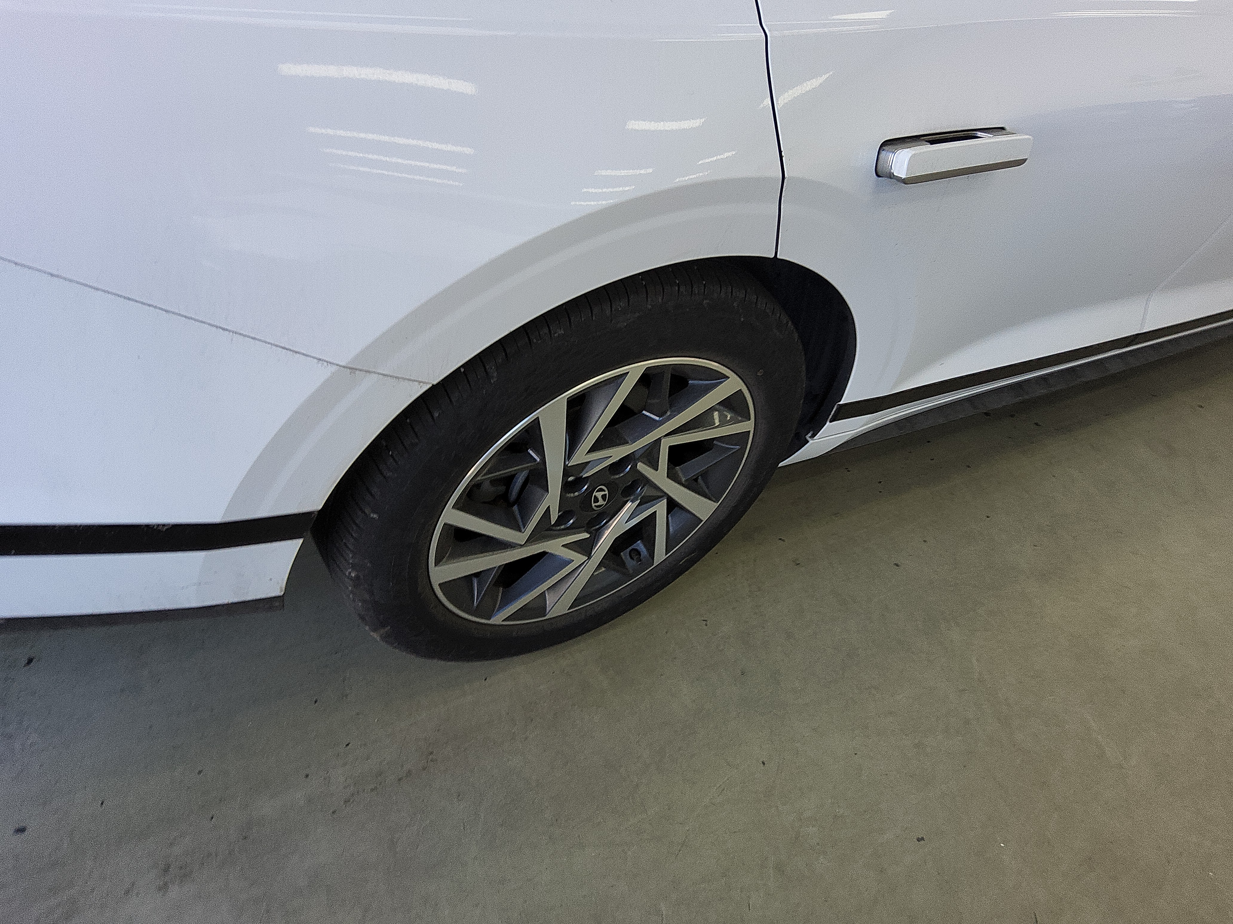 صورة إضافية