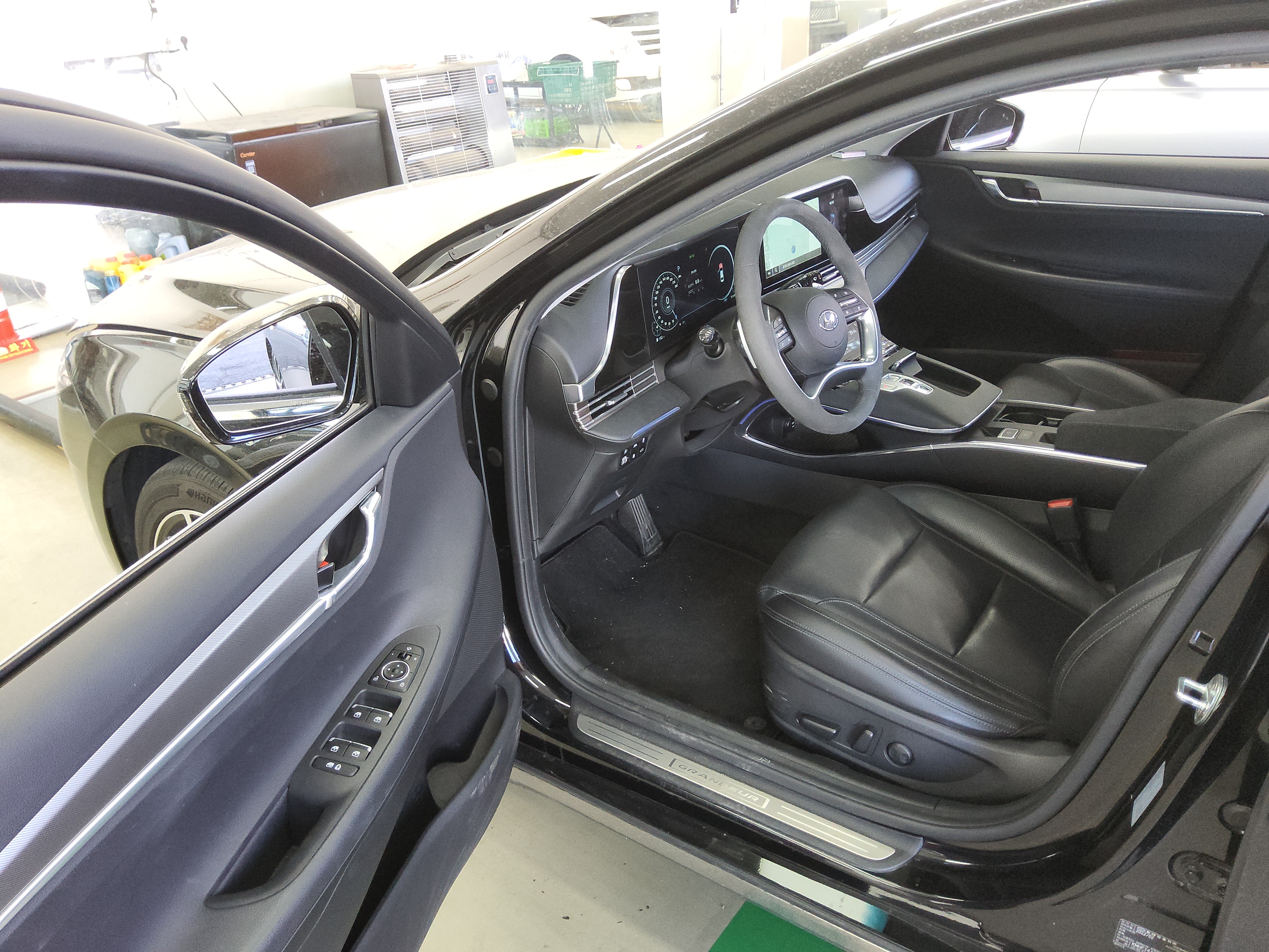 صورة إضافية