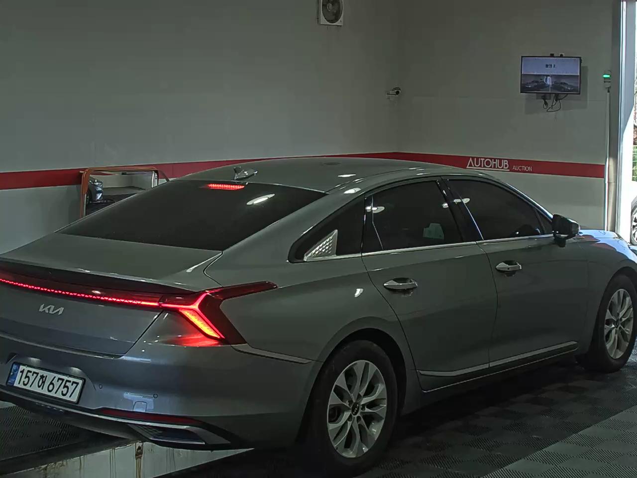 صورة إضافية