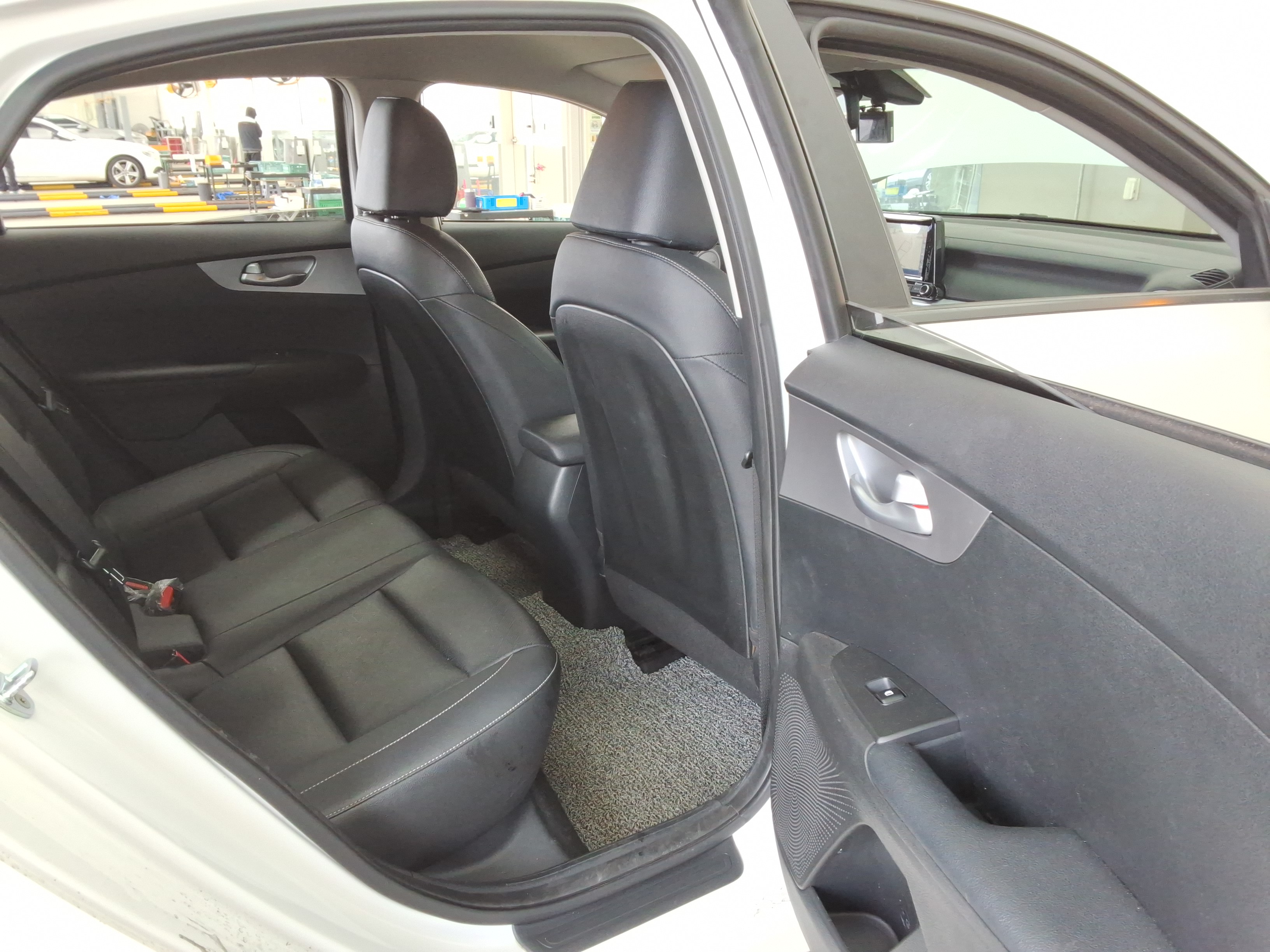 صورة إضافية