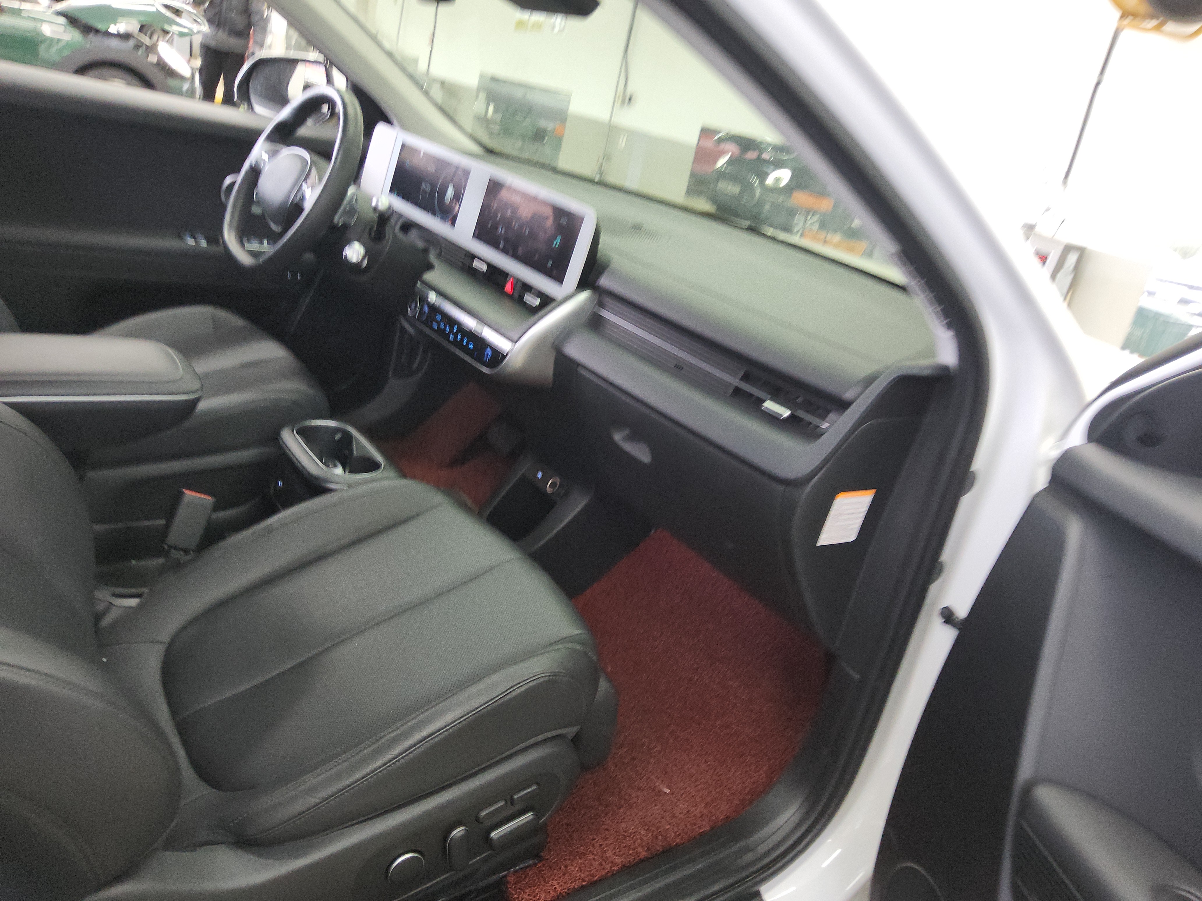 صورة إضافية