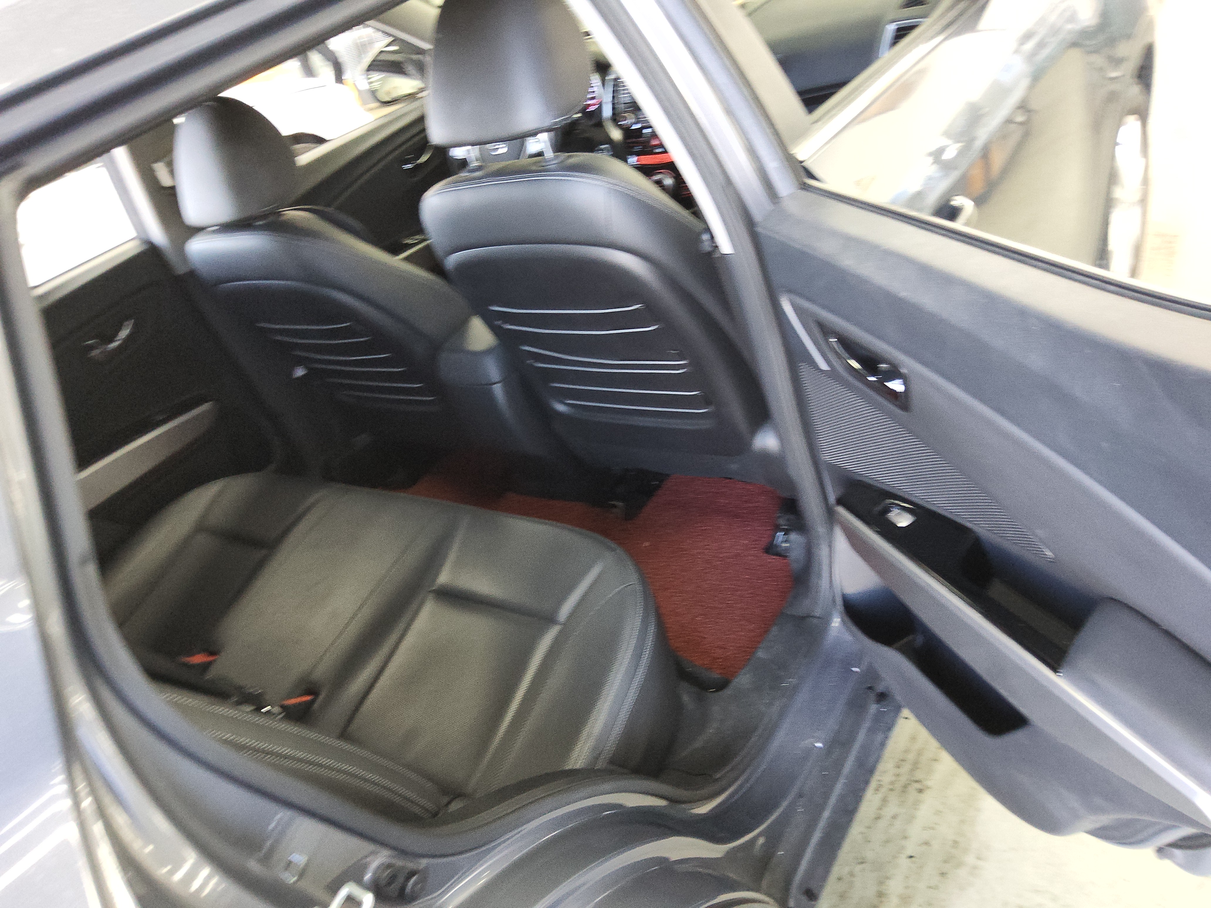 صورة إضافية