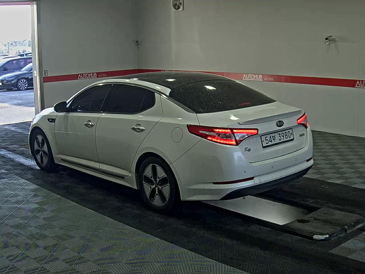 صورة إضافية