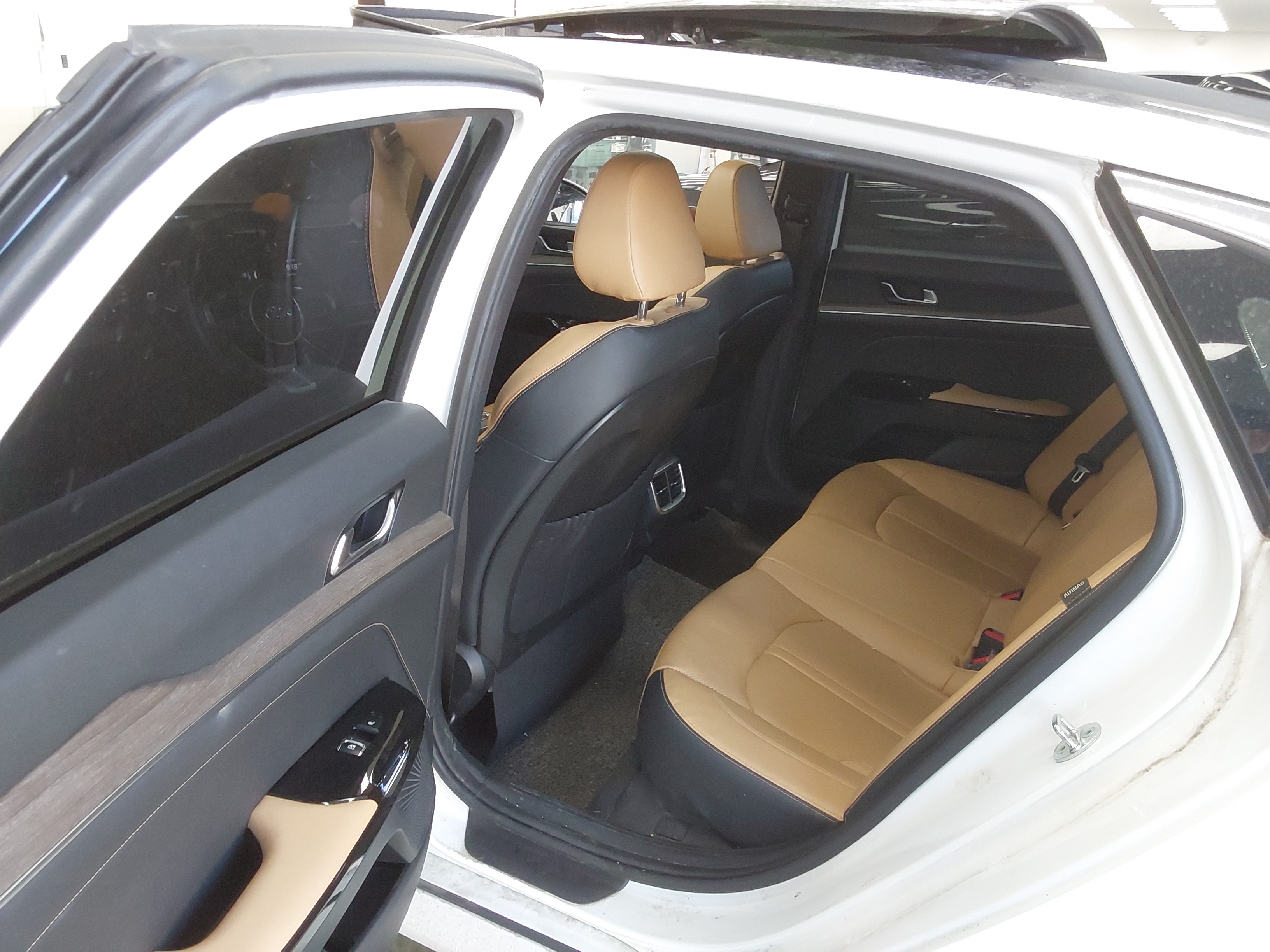 صورة إضافية