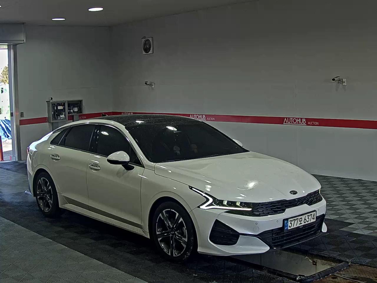 صورة إضافية