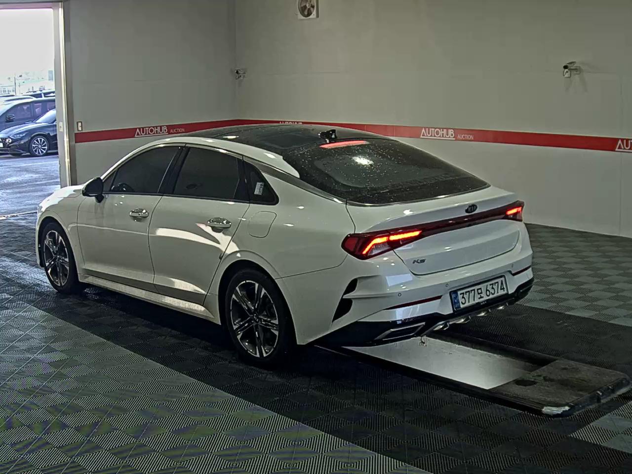 صورة إضافية