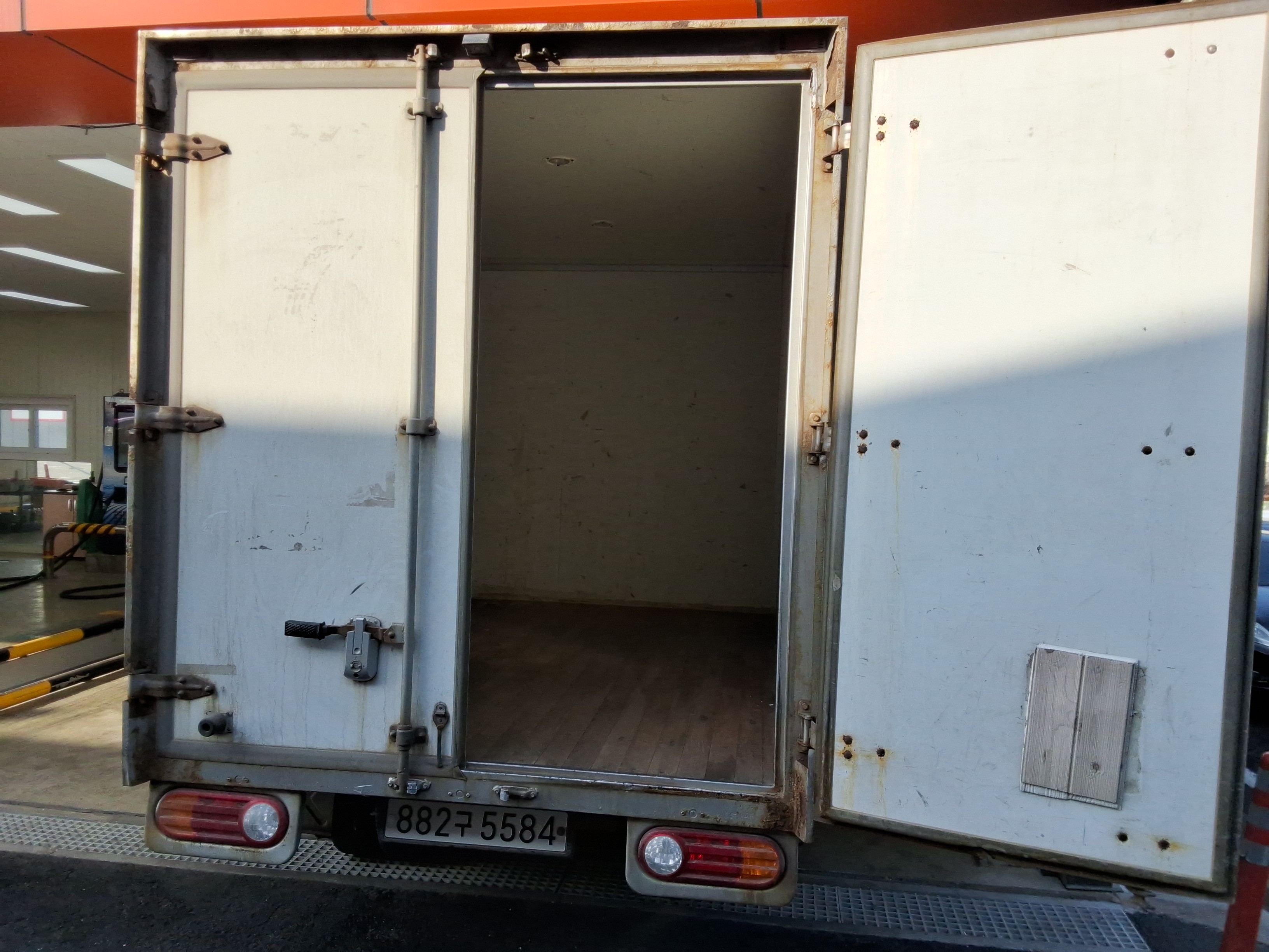 صورة إضافية