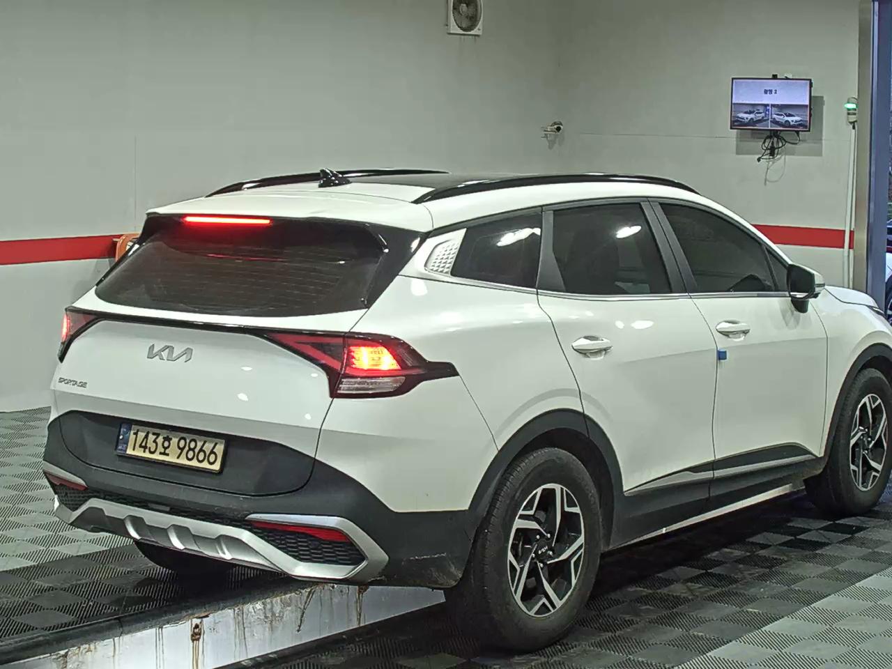 صورة إضافية