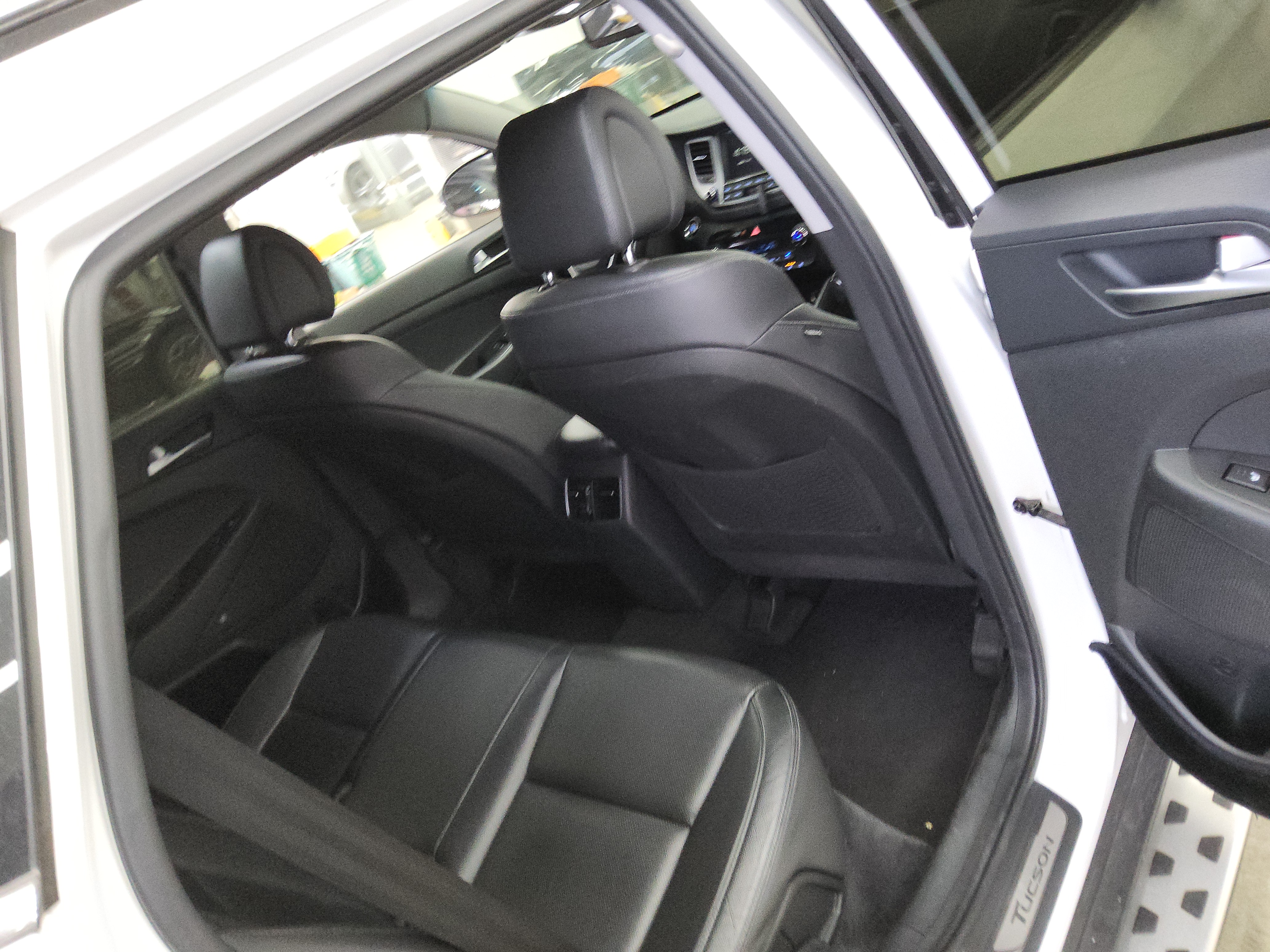 صورة إضافية