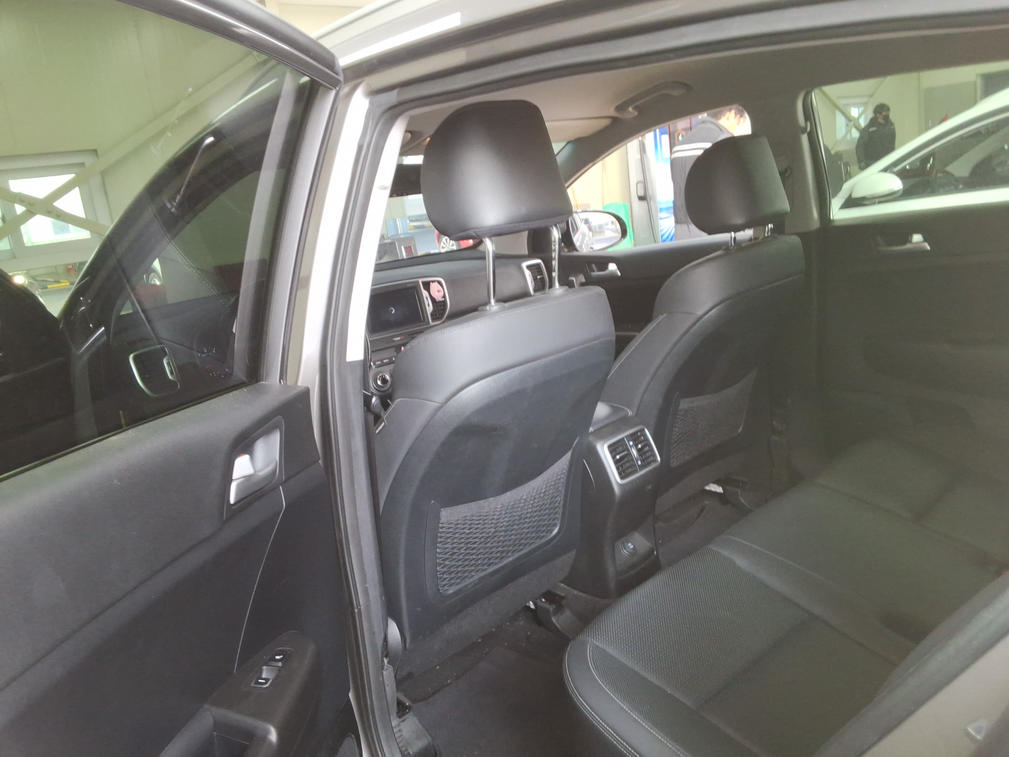 صورة إضافية