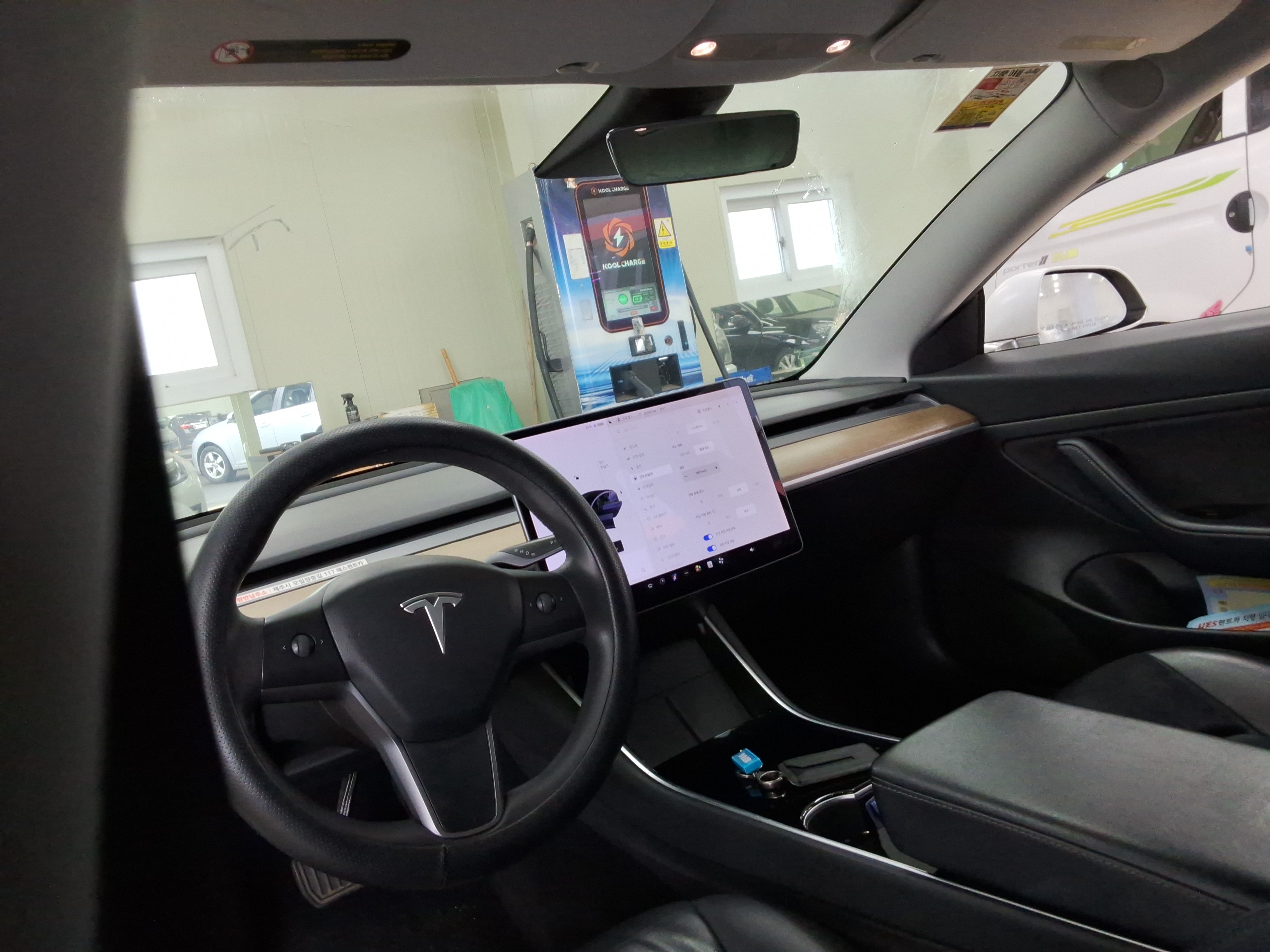 2020 - Tesla Model 3