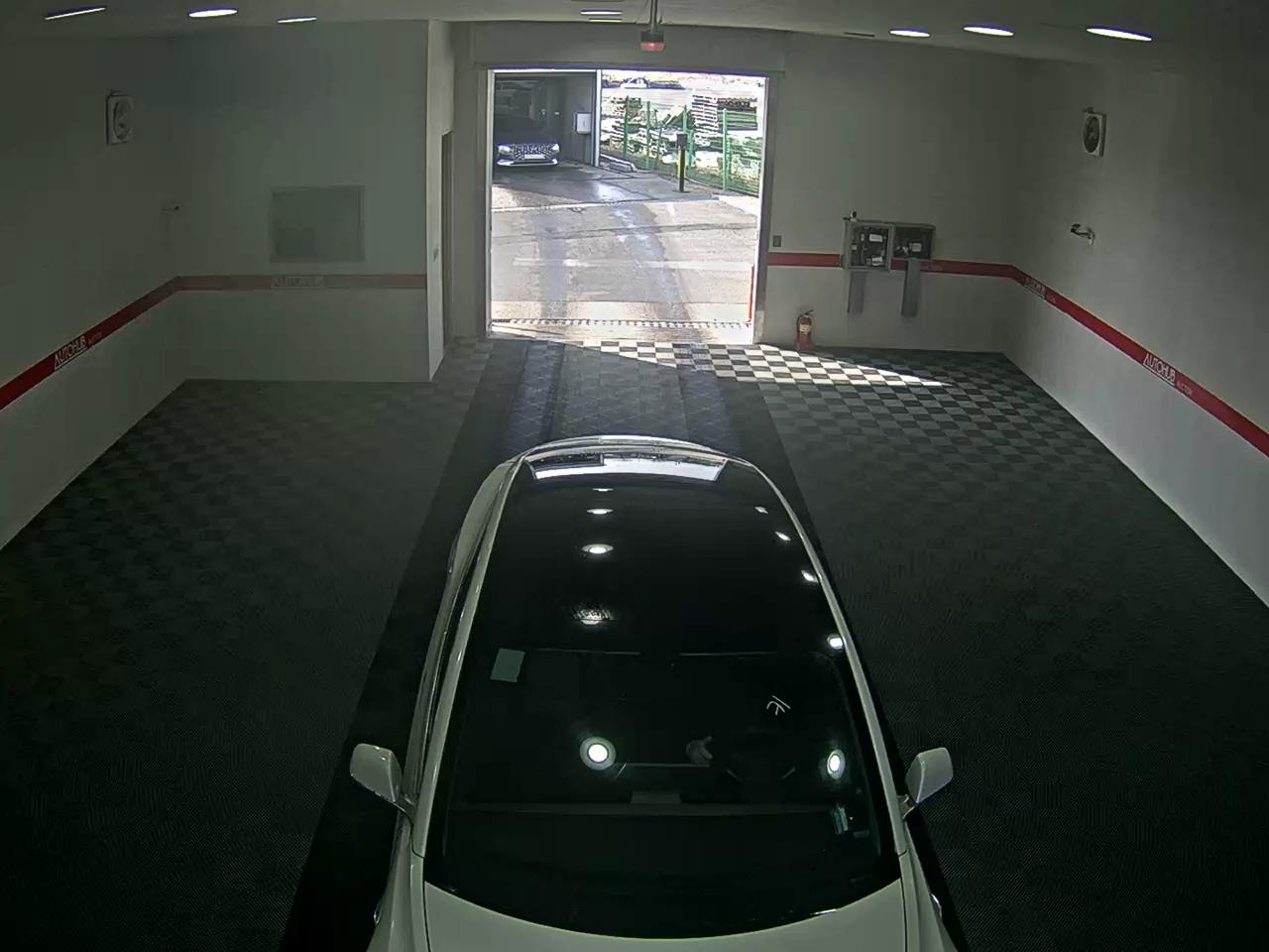 2020 - Tesla Model 3