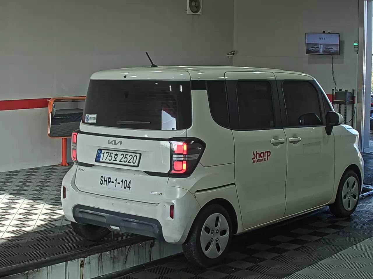 صورة إضافية