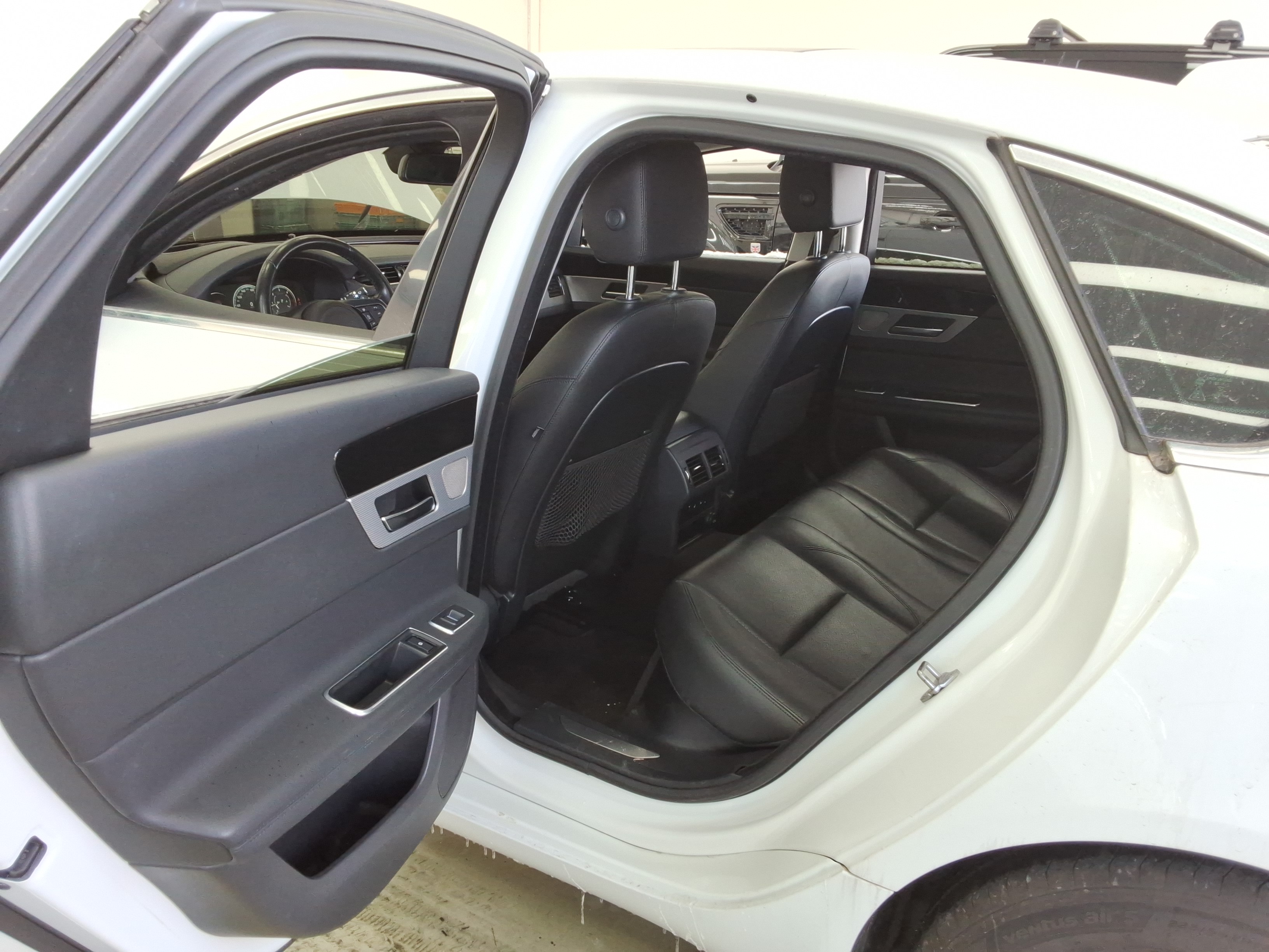 صورة إضافية