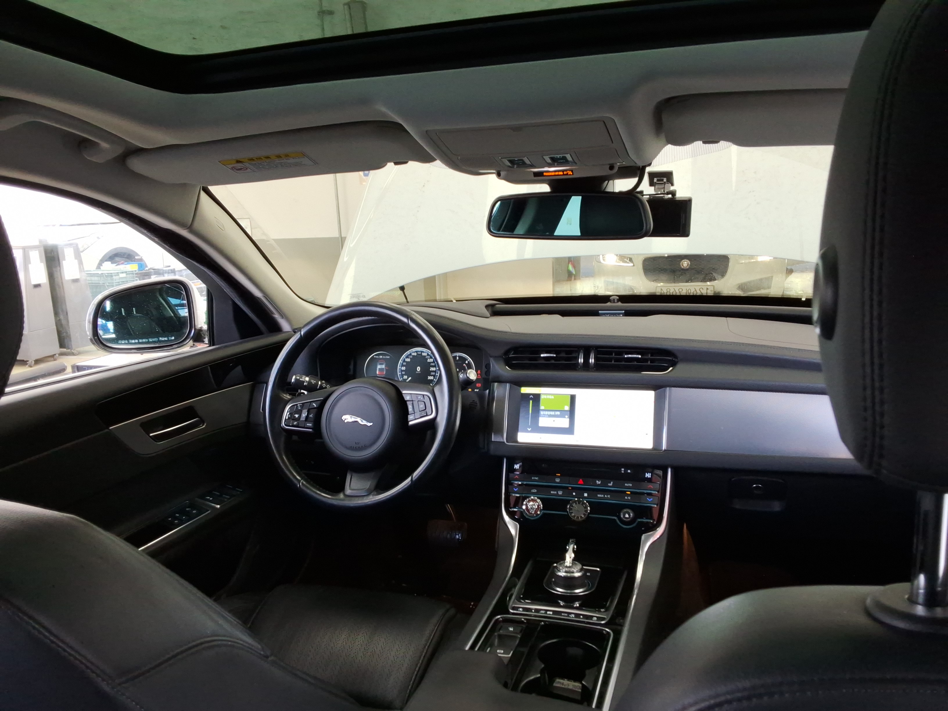 صورة إضافية