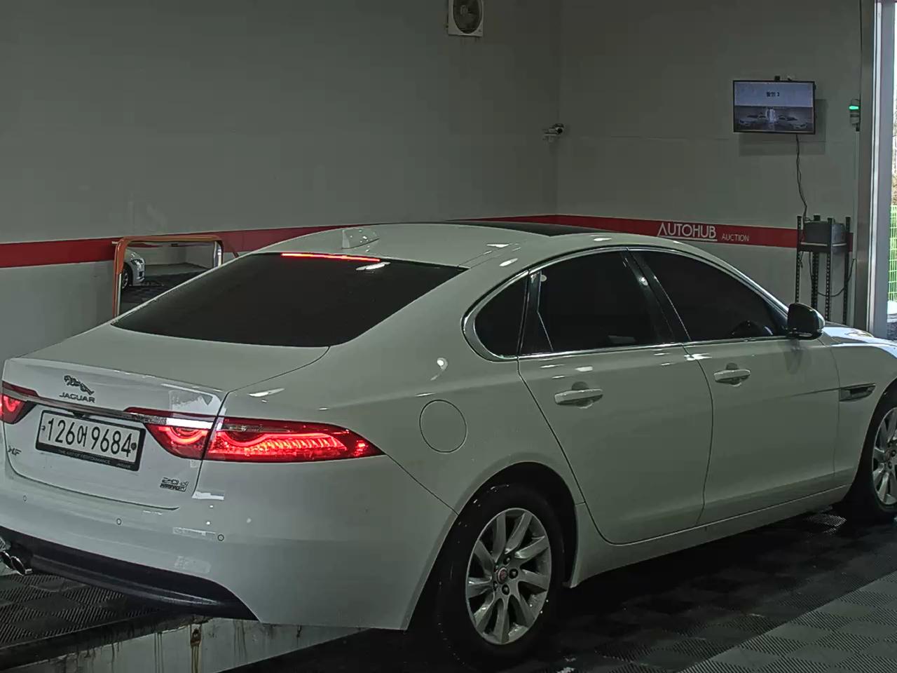 صورة إضافية