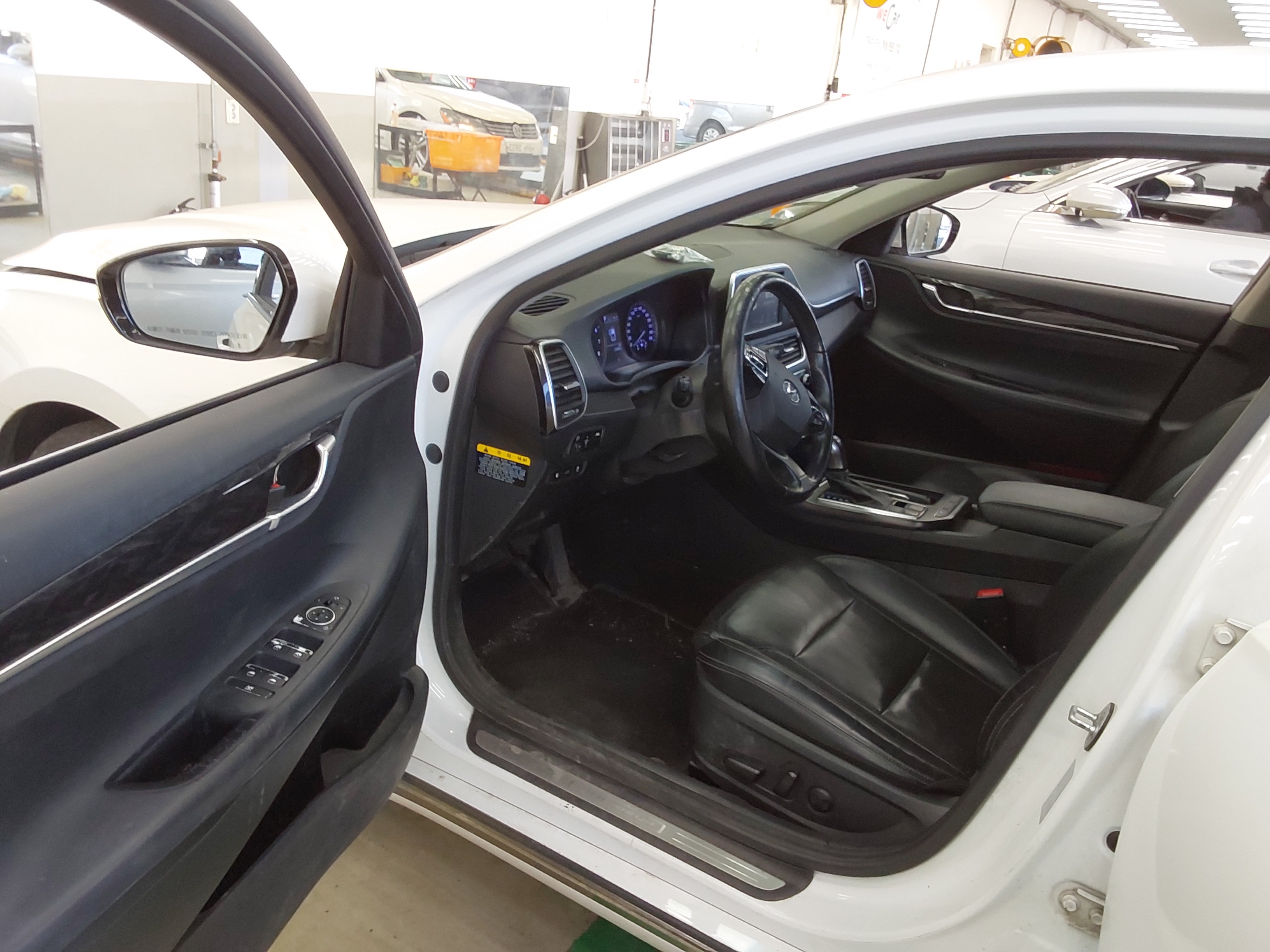 صورة إضافية