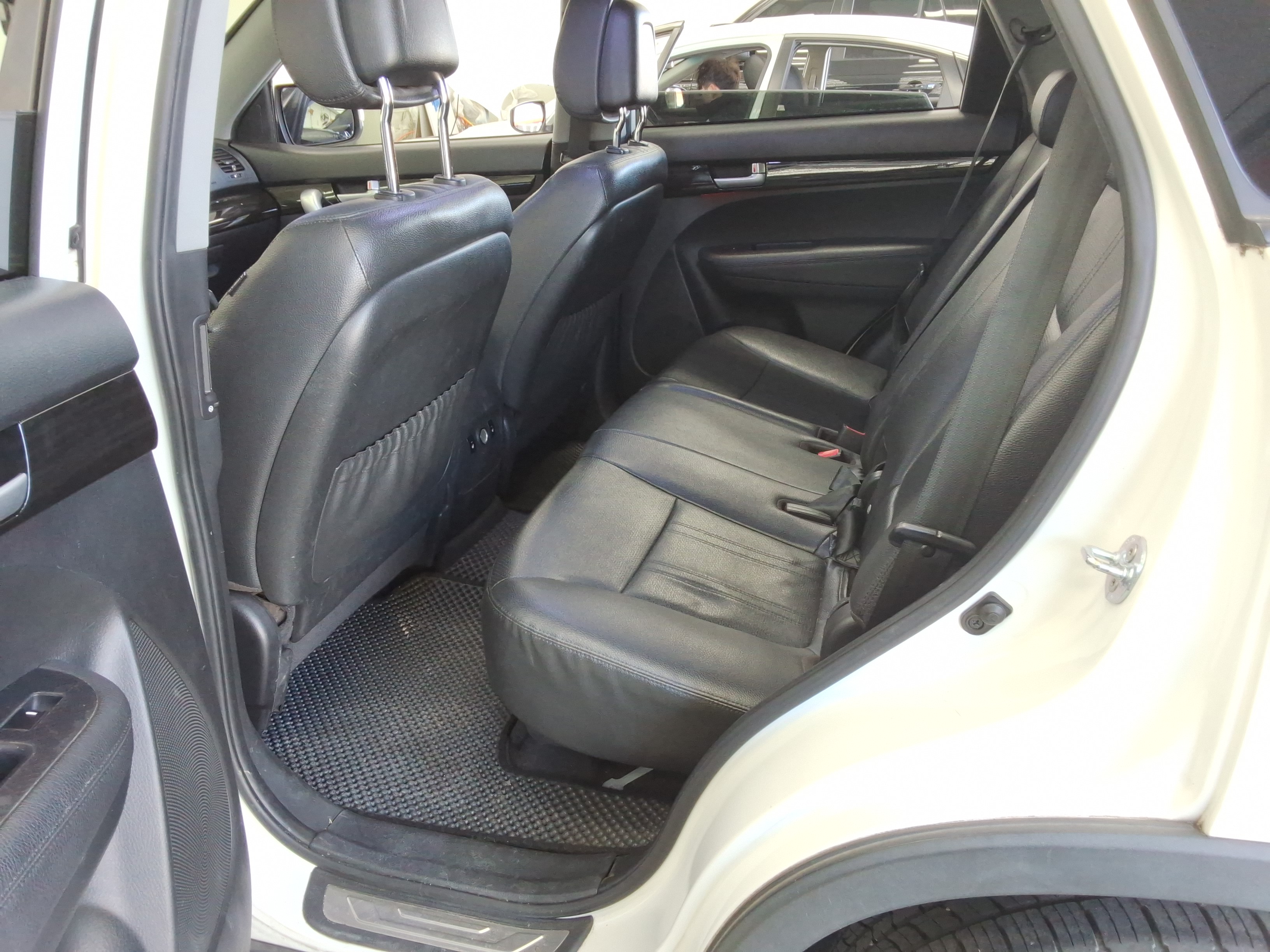 صورة إضافية