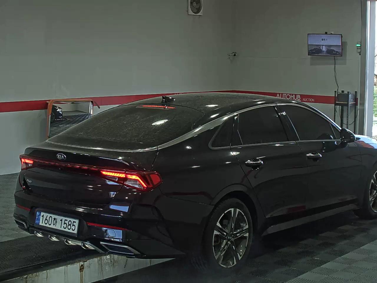 صورة إضافية