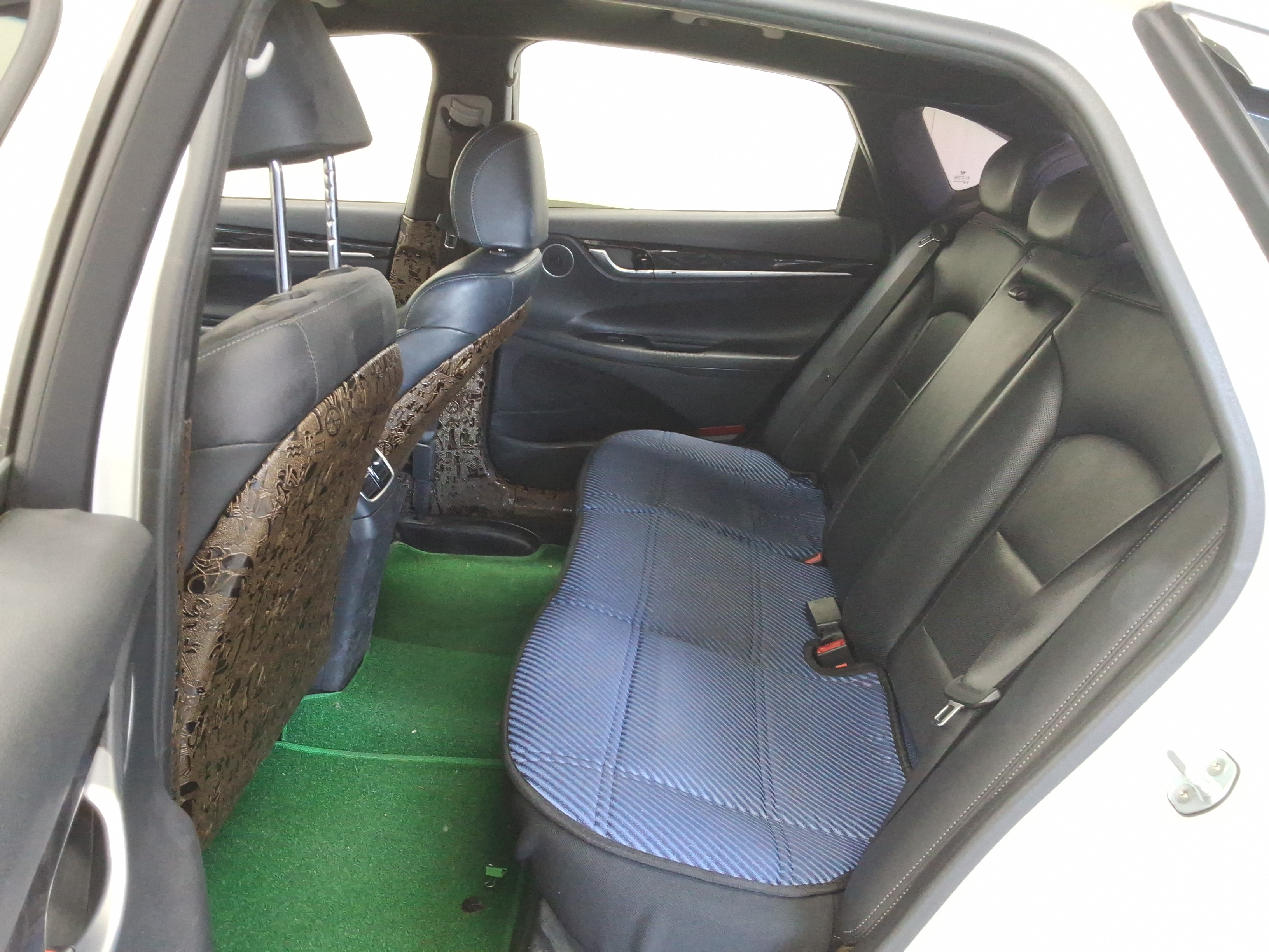 صورة إضافية