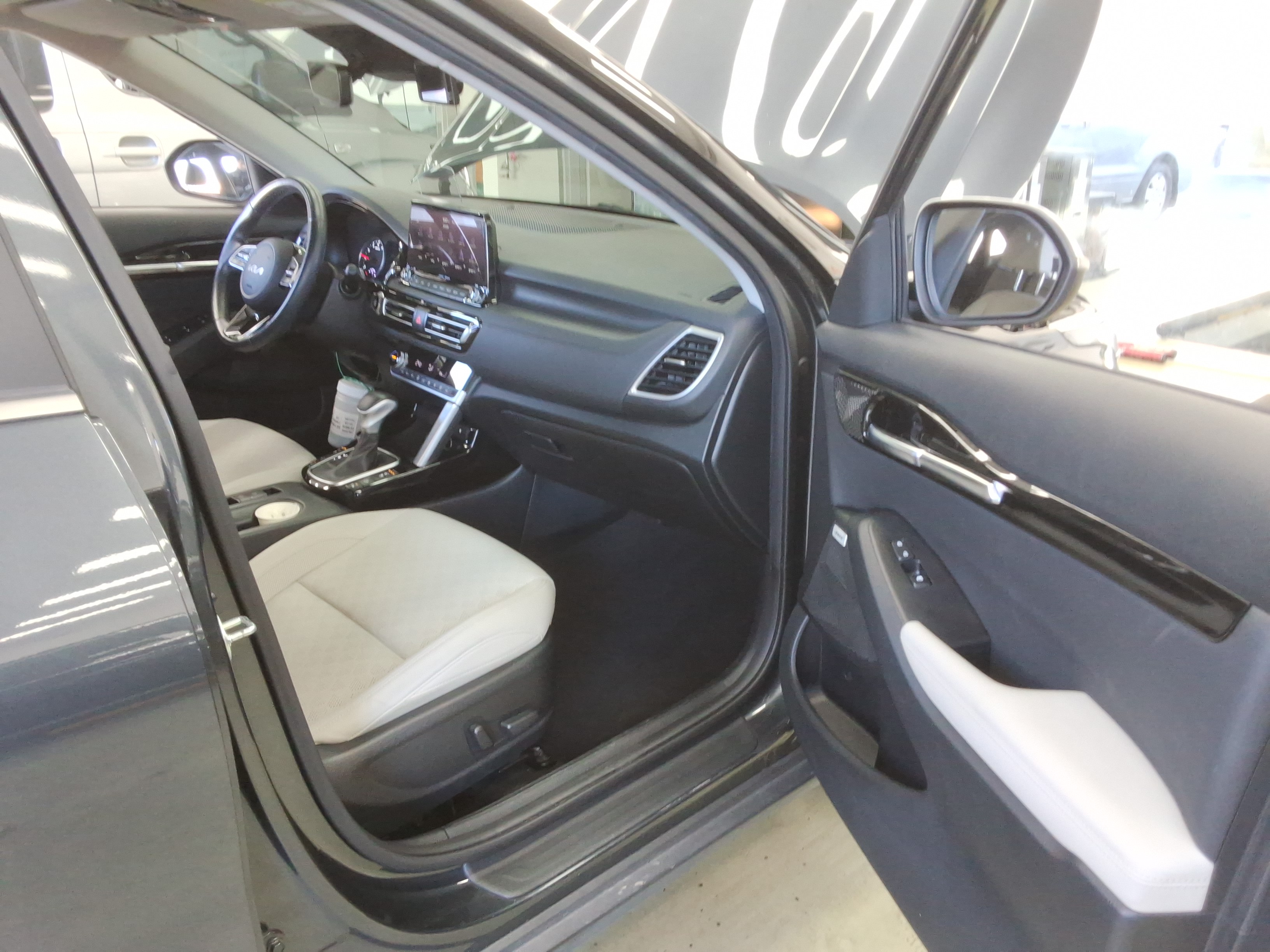 صورة إضافية