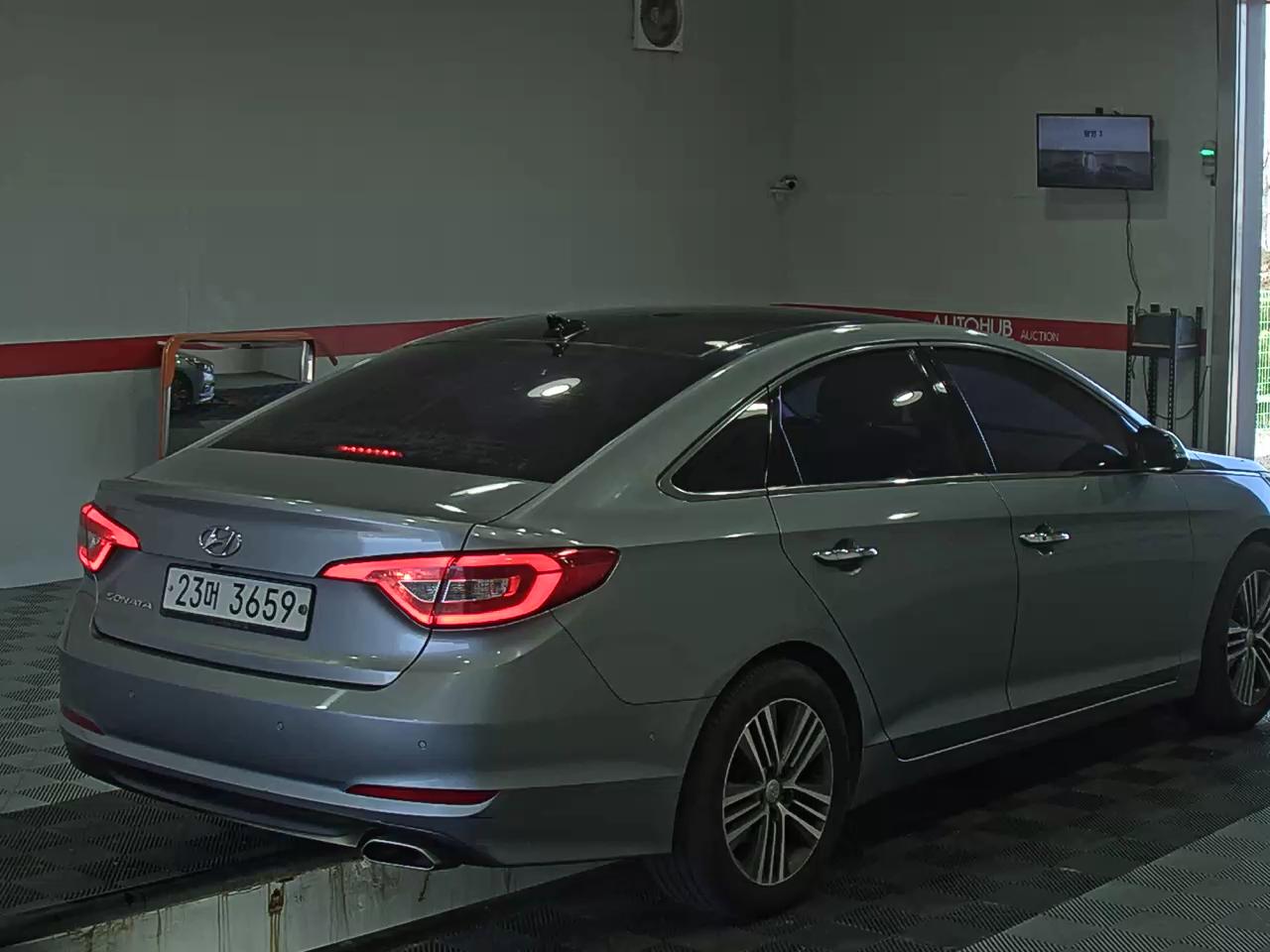 صورة إضافية