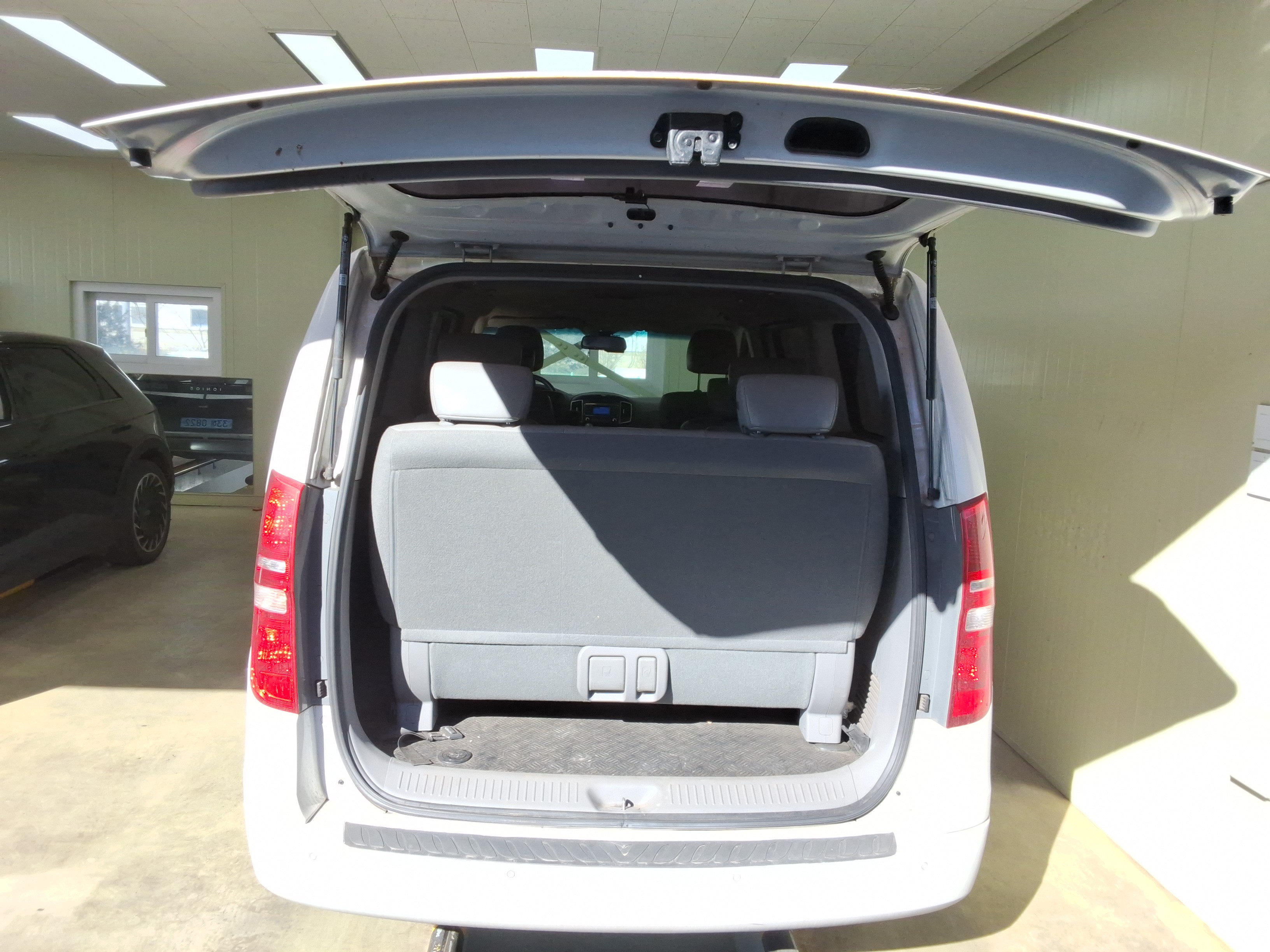 صورة إضافية