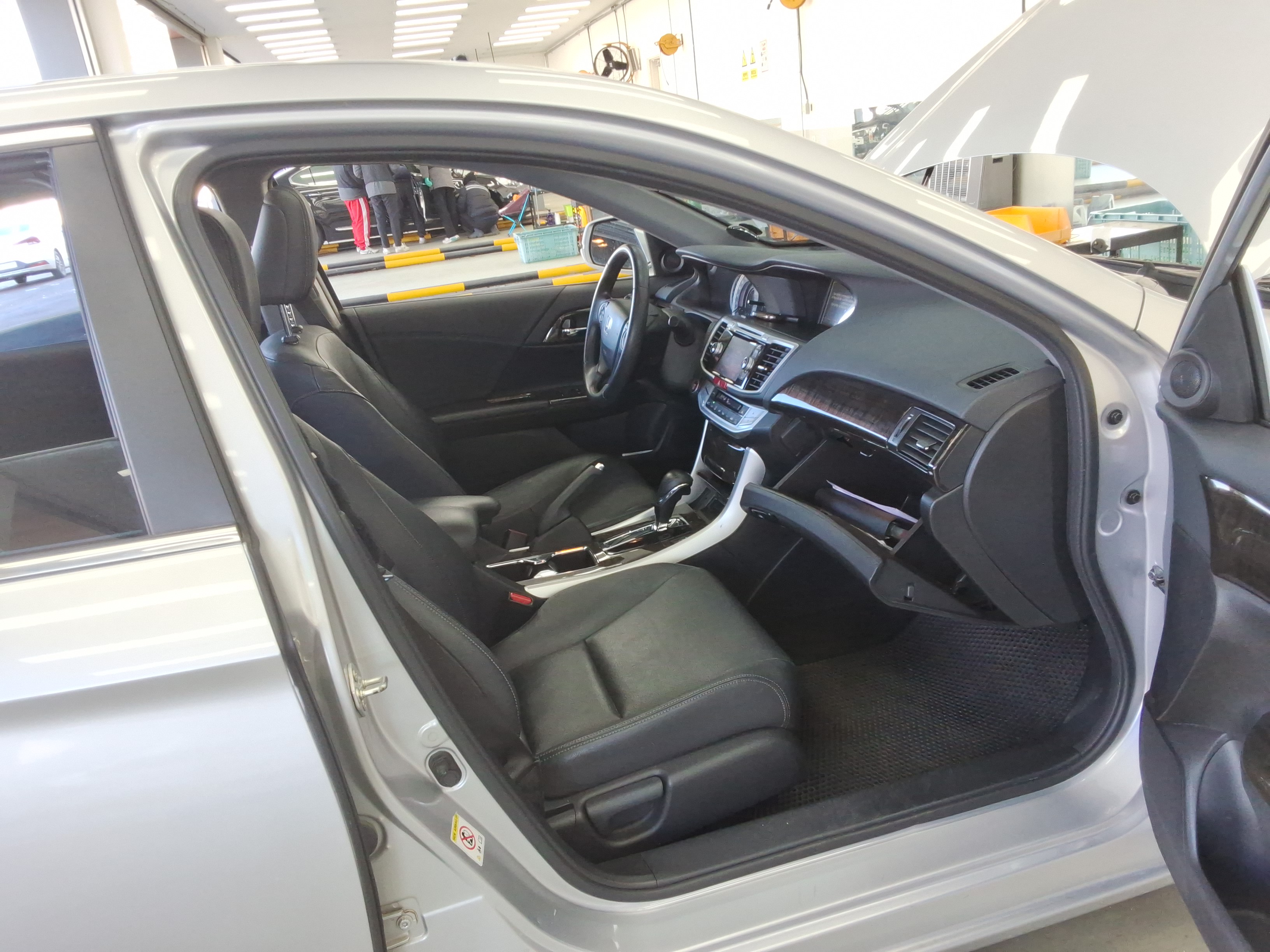 صورة إضافية