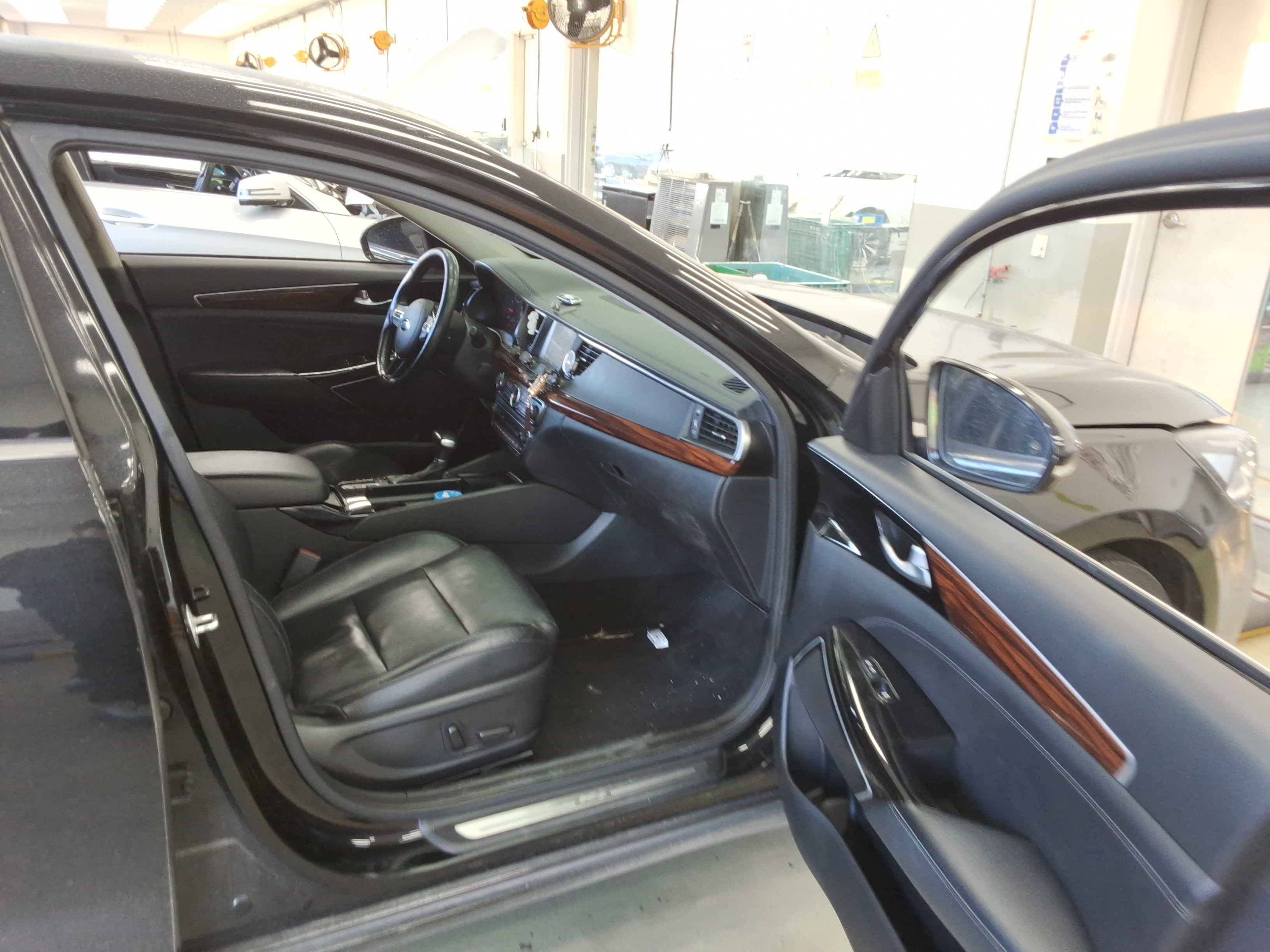 صورة إضافية