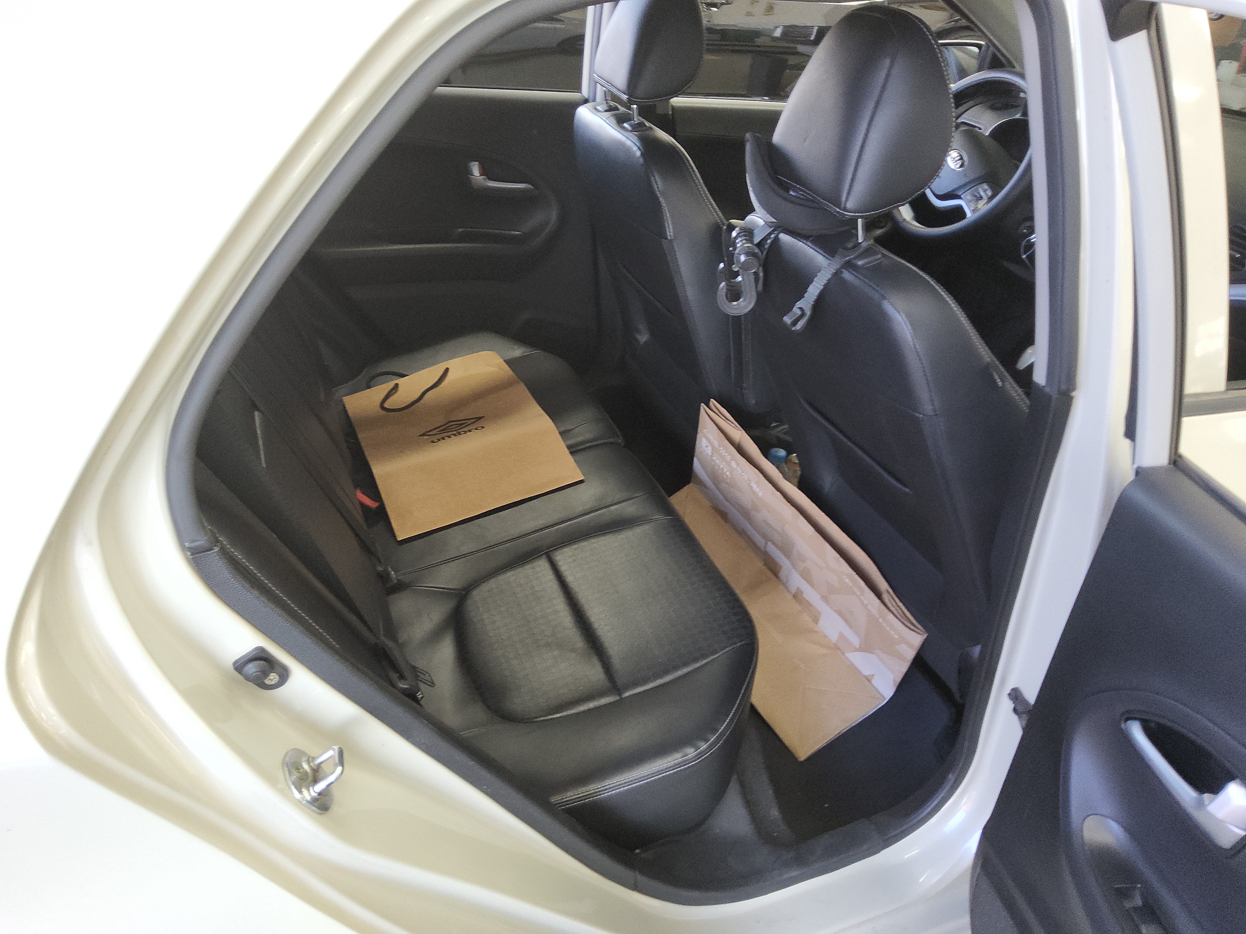 صورة إضافية