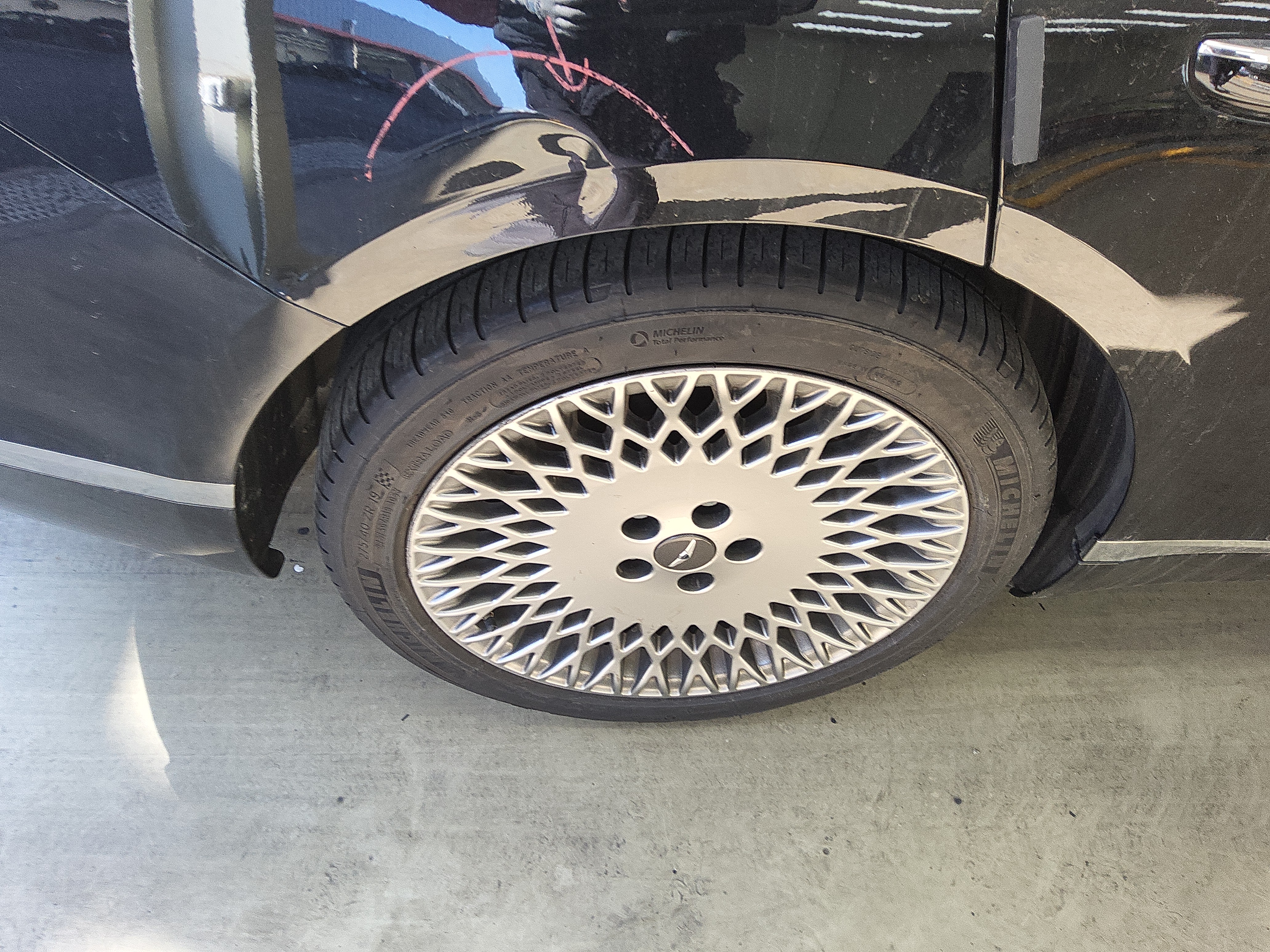 صورة إضافية