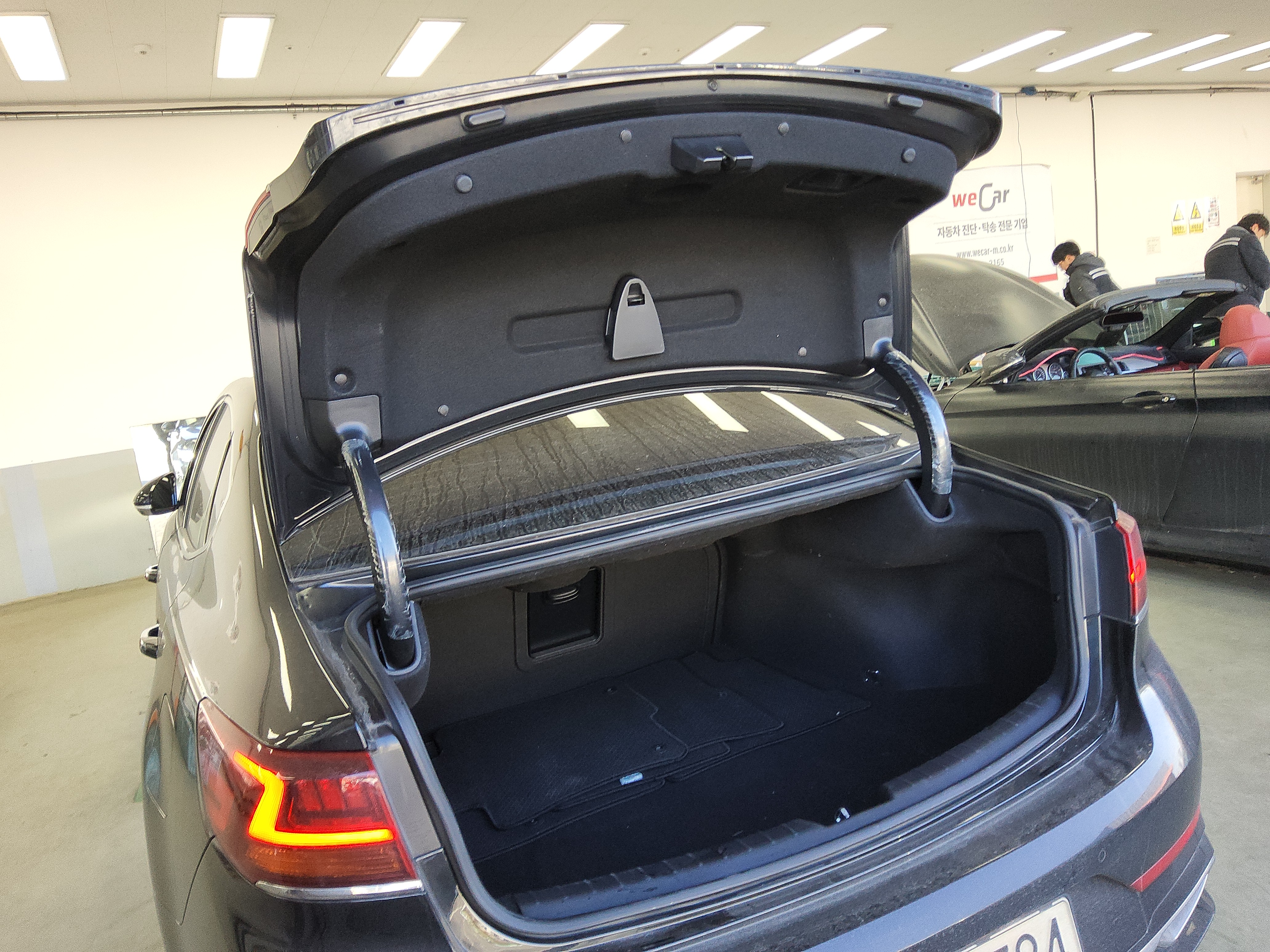 صورة إضافية