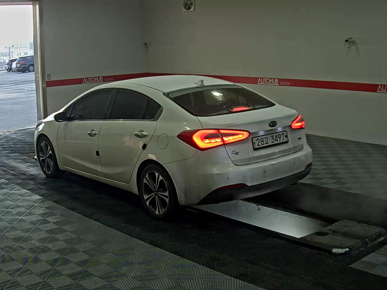 صورة إضافية