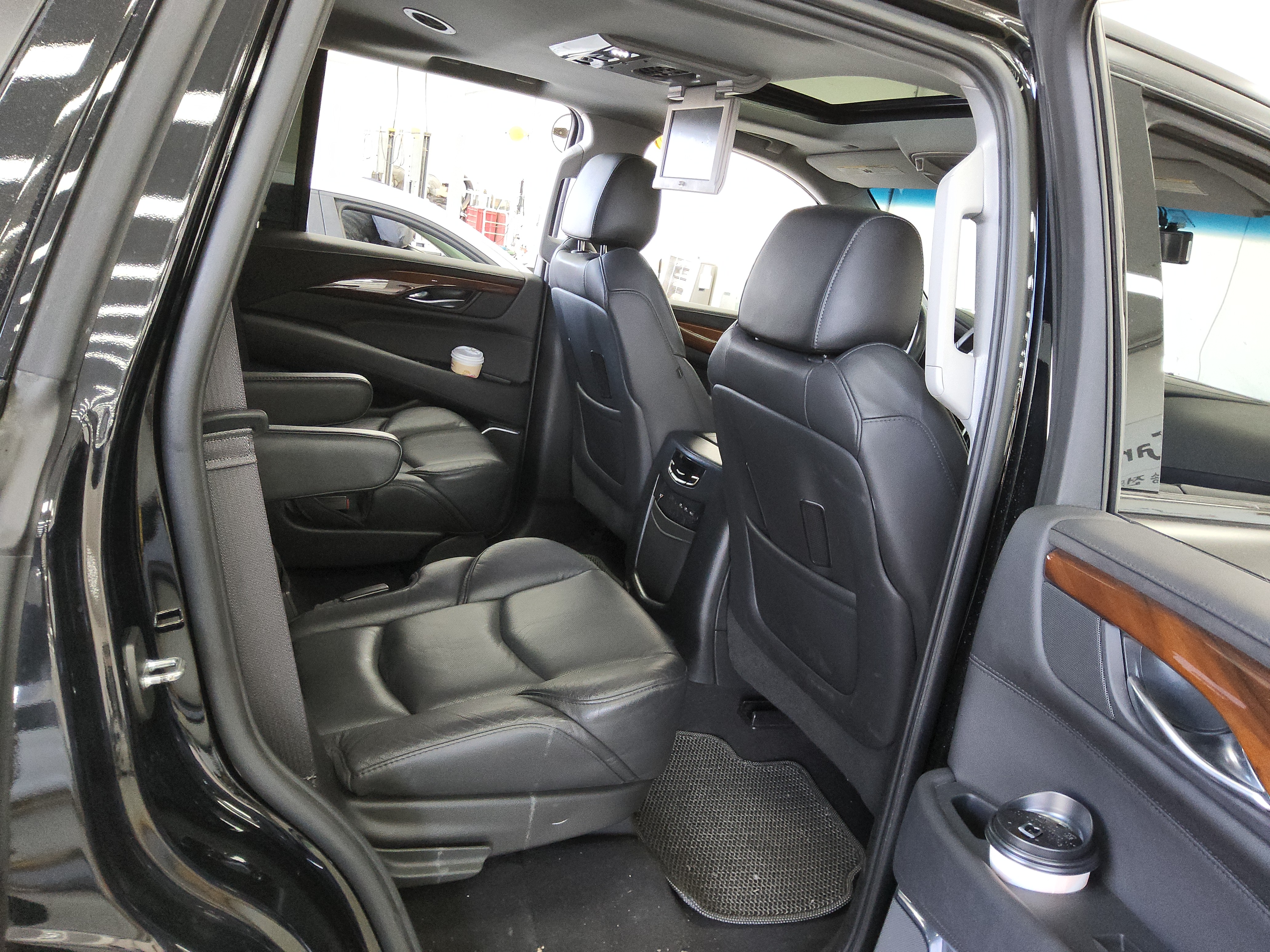 2017 - Cadillac Escalade