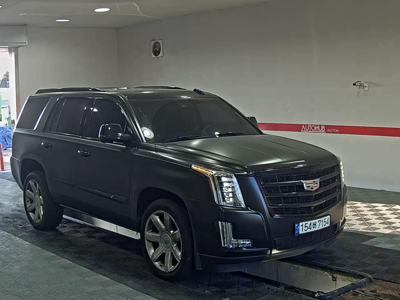 2017 - Cadillac Escalade