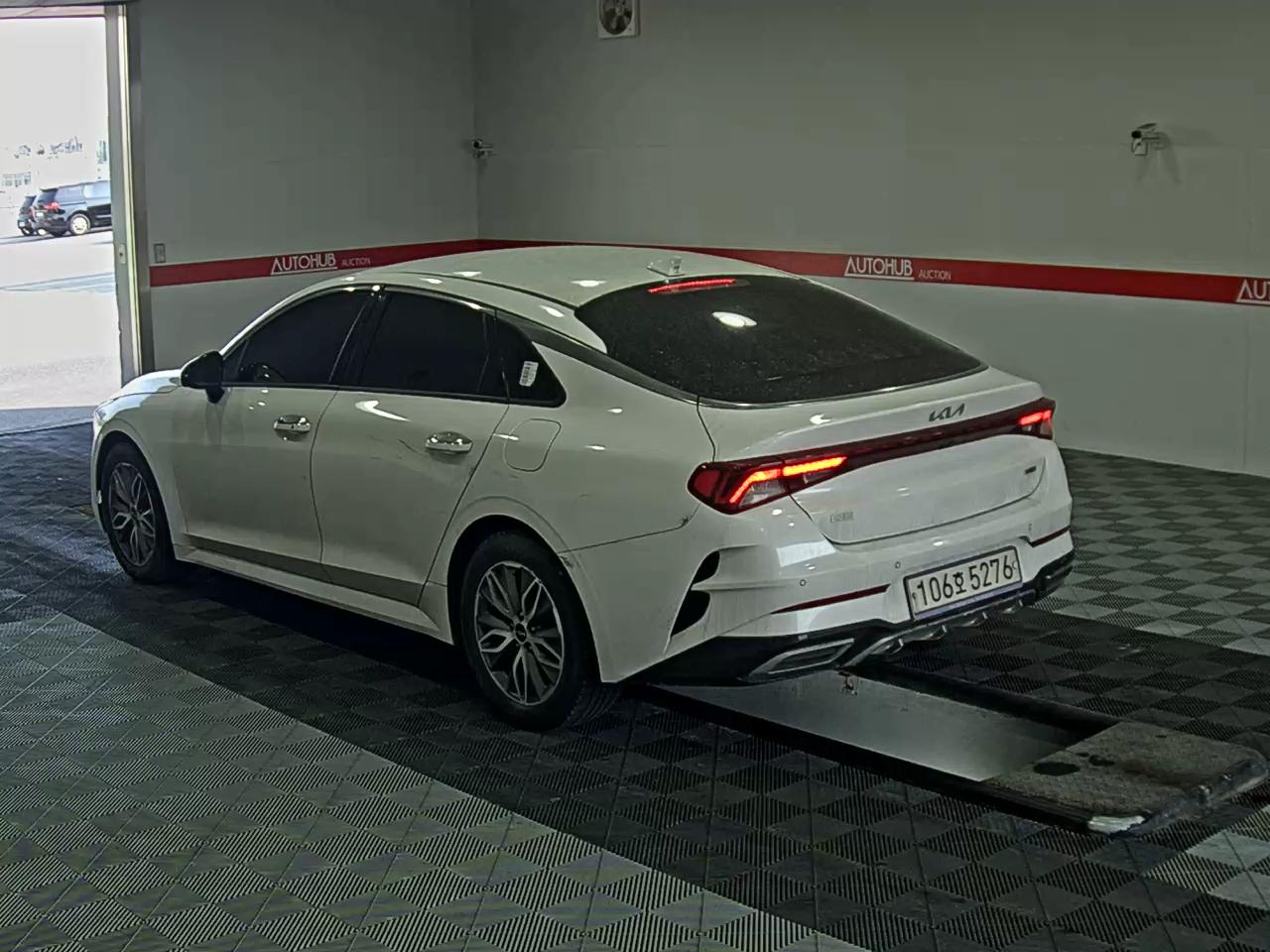 صورة إضافية