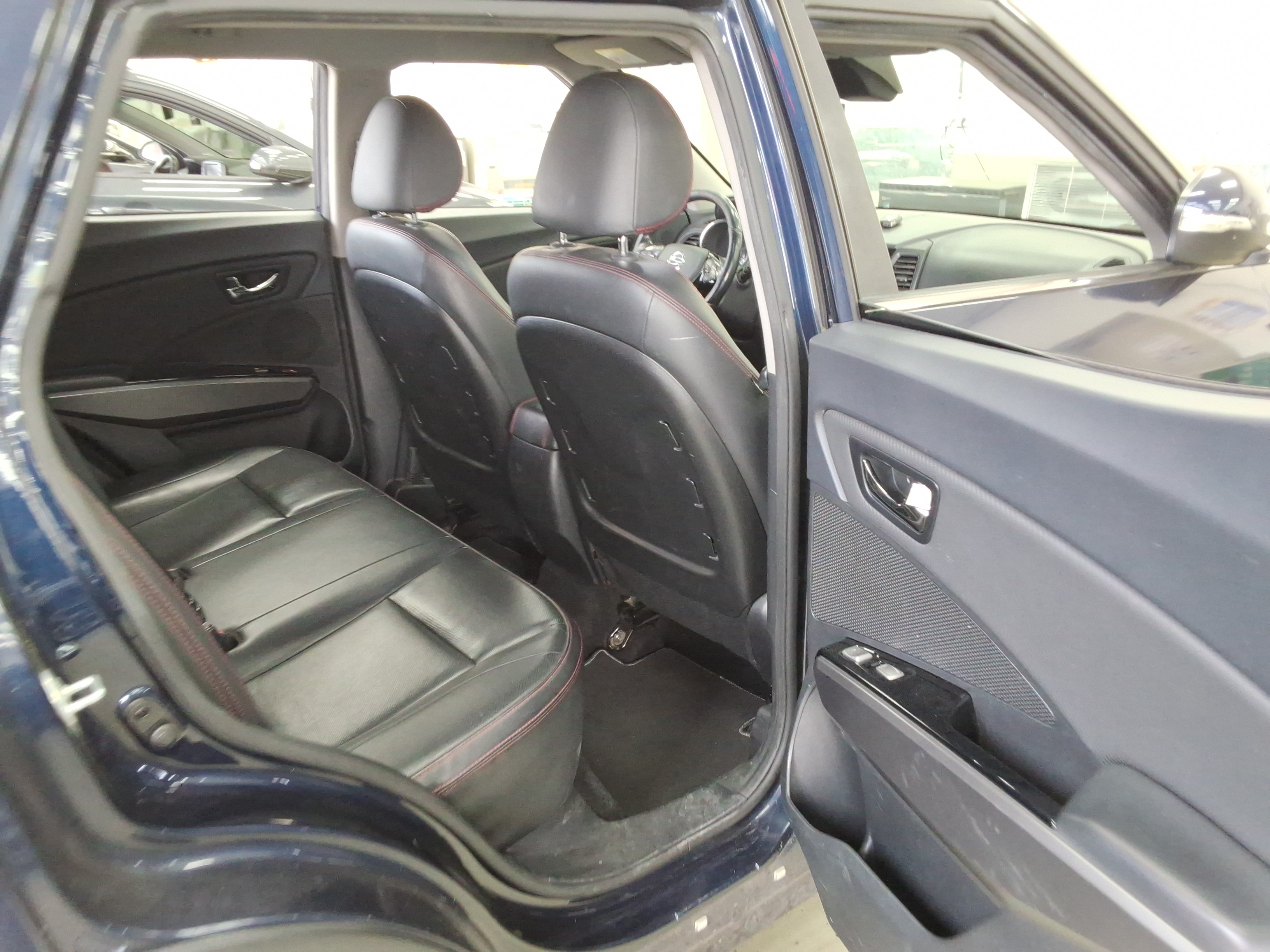 صورة إضافية