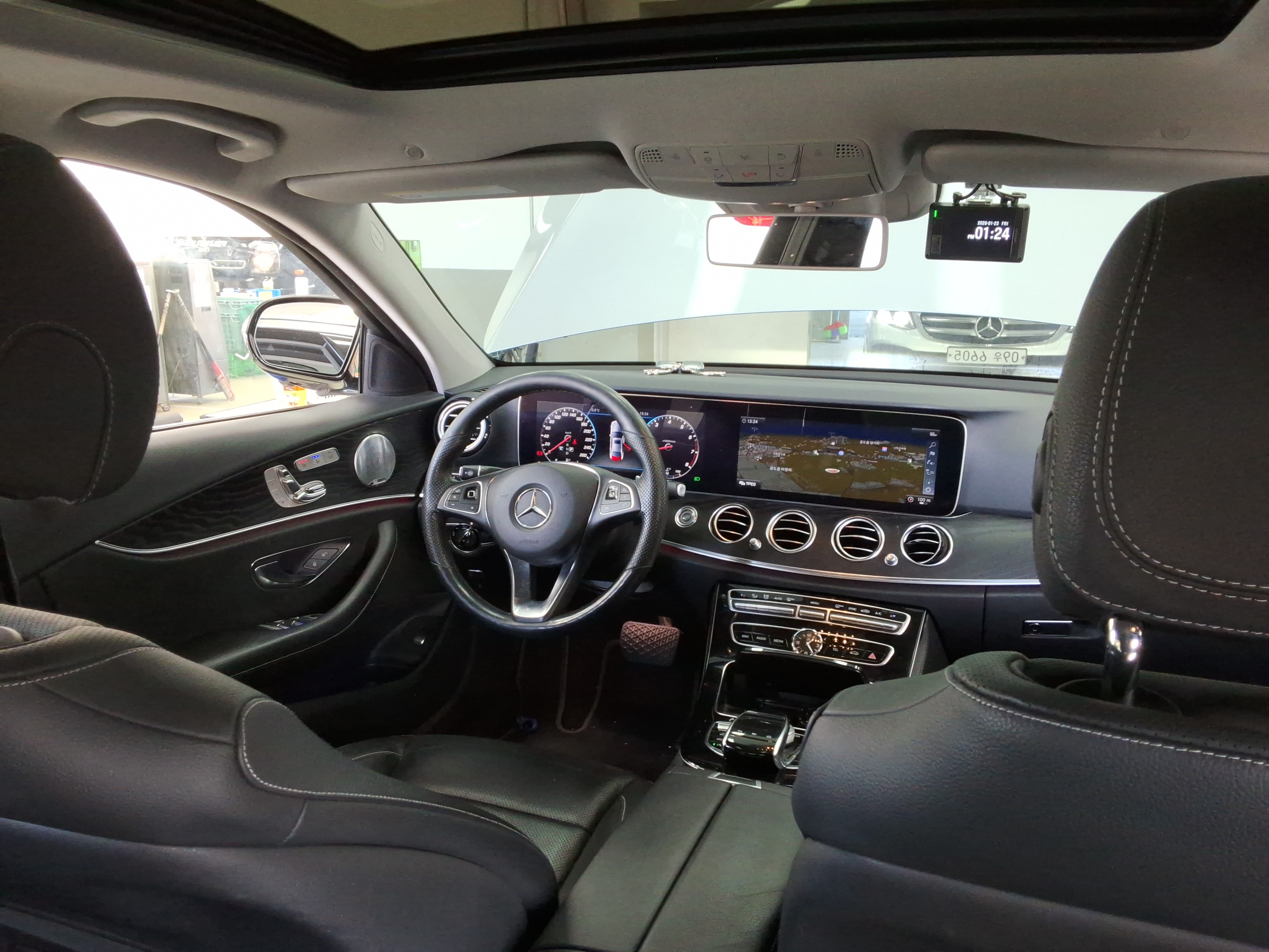 صورة إضافية